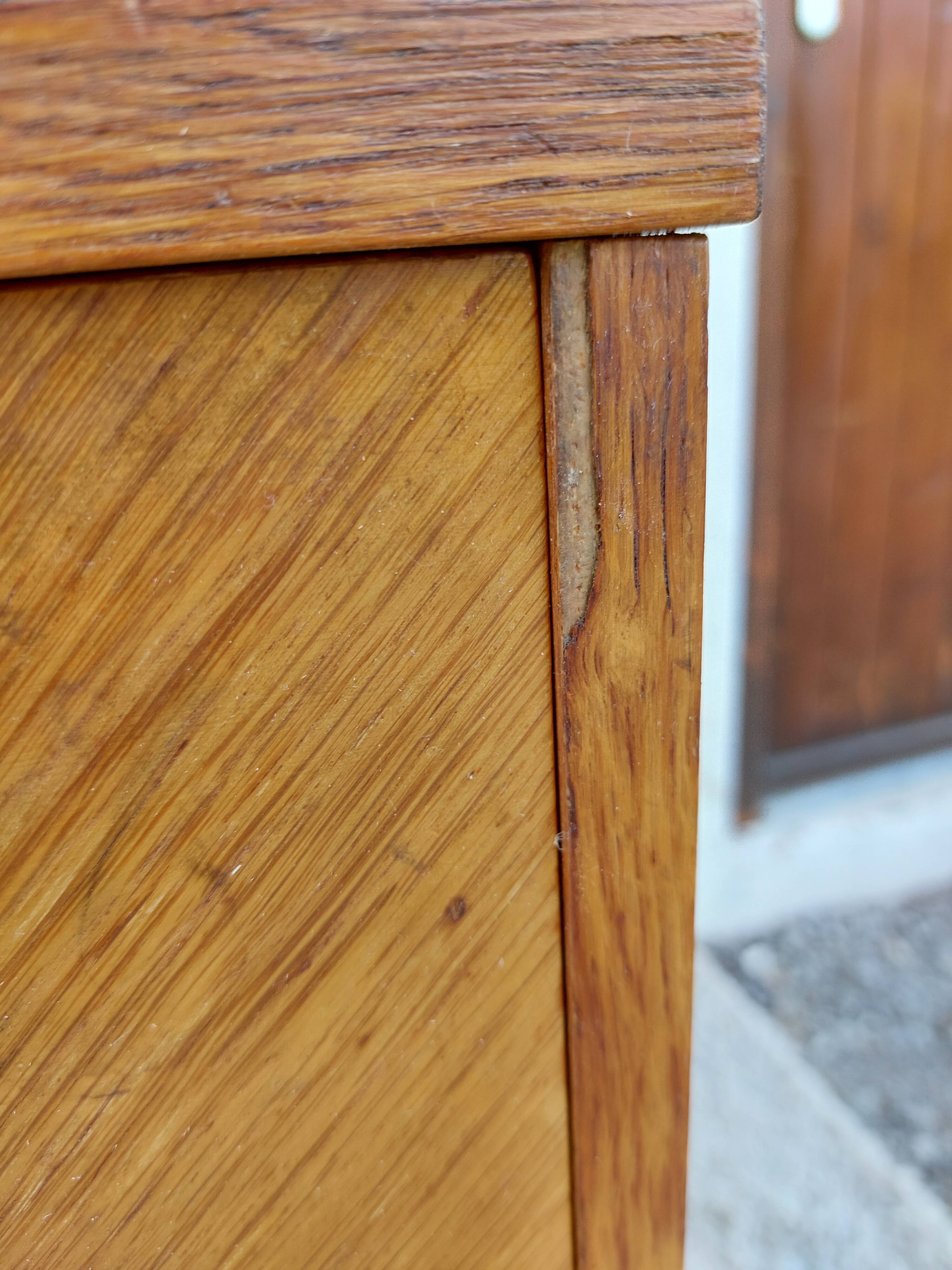 Commode vintage couleur chêne doré