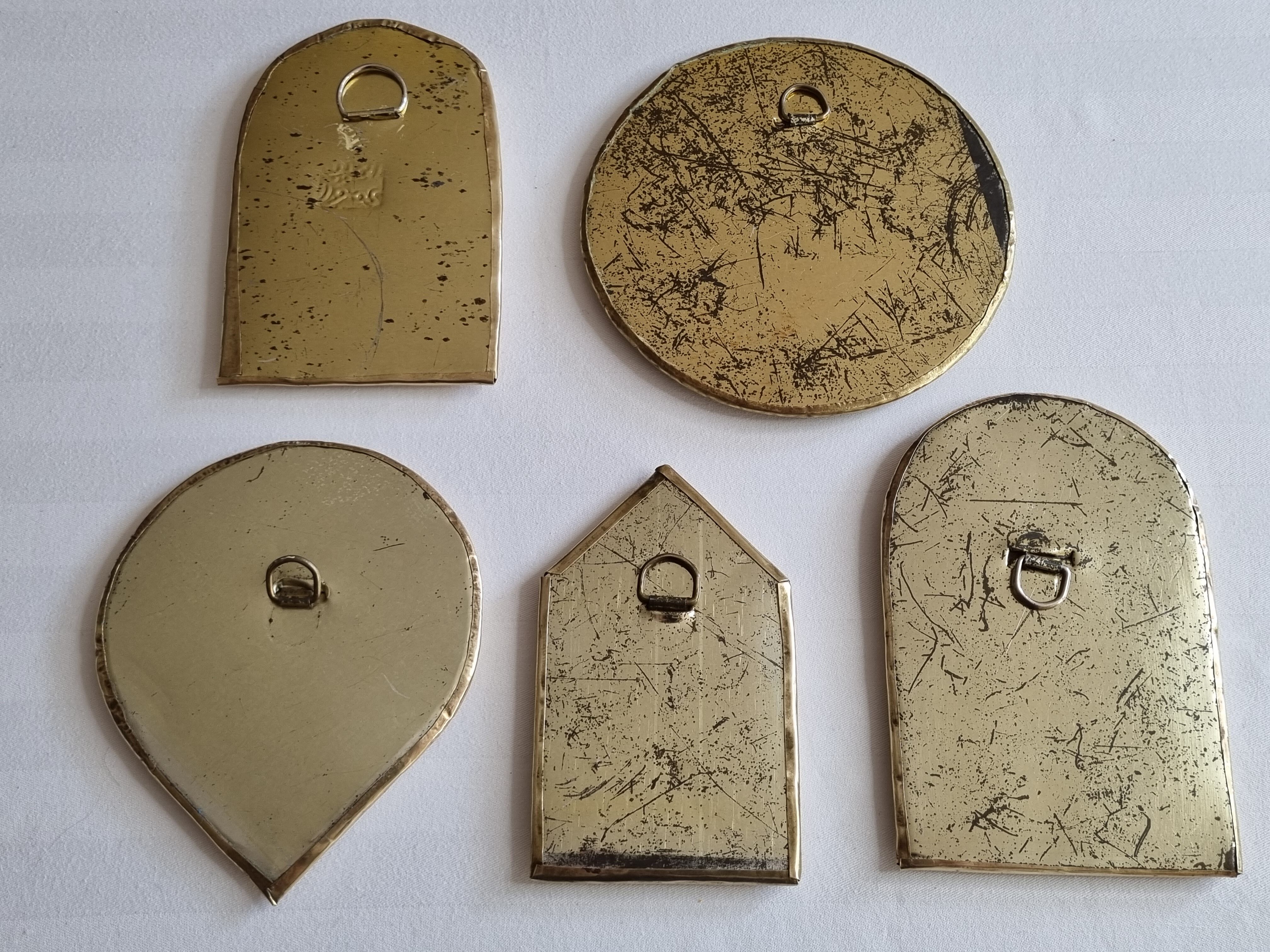 Set of 5 Moroccan mirrors in vintage brass 12 cm
