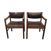 2 chaises en bois de cuir
