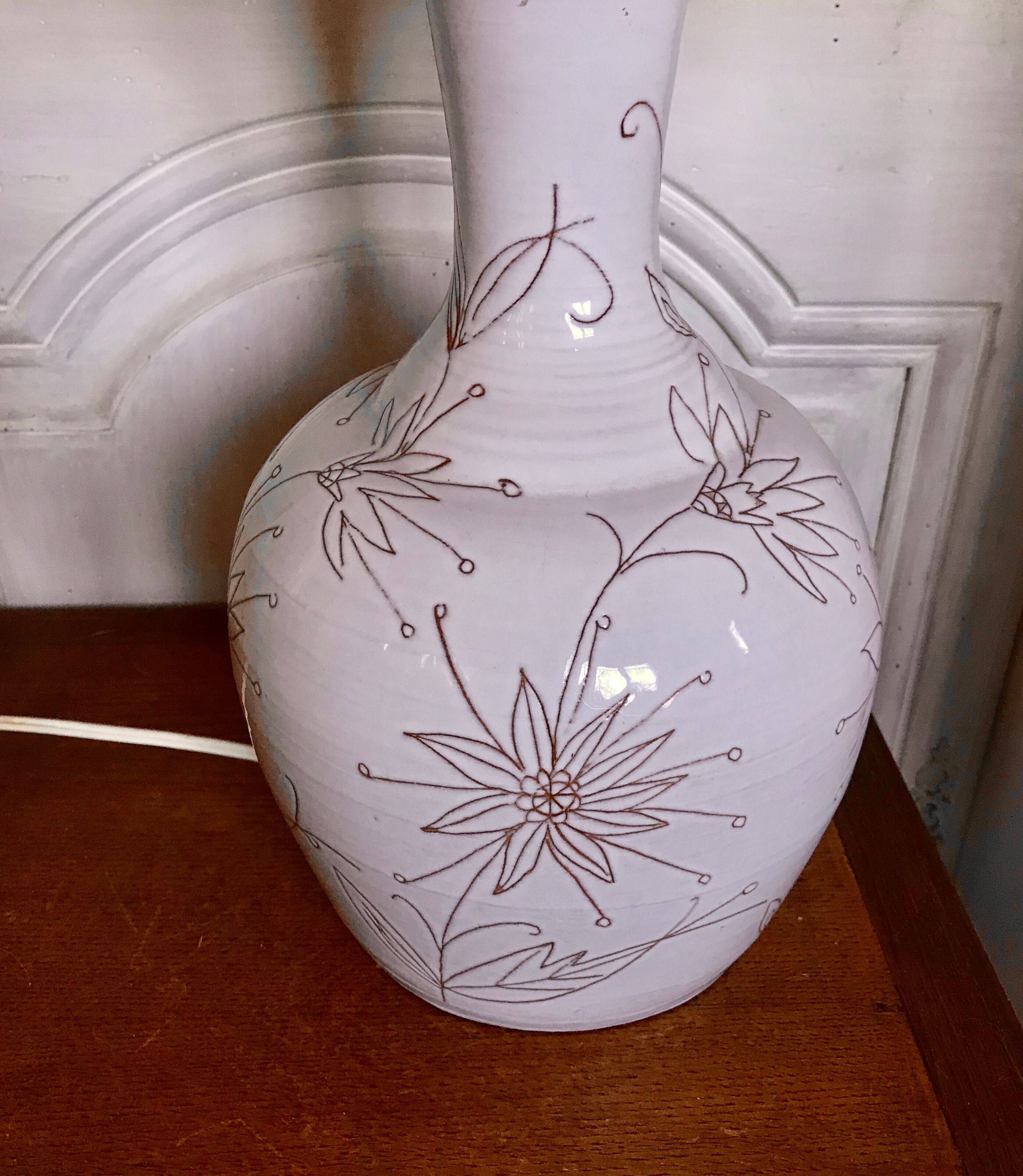 Vintage enamelled ceramic lamp base