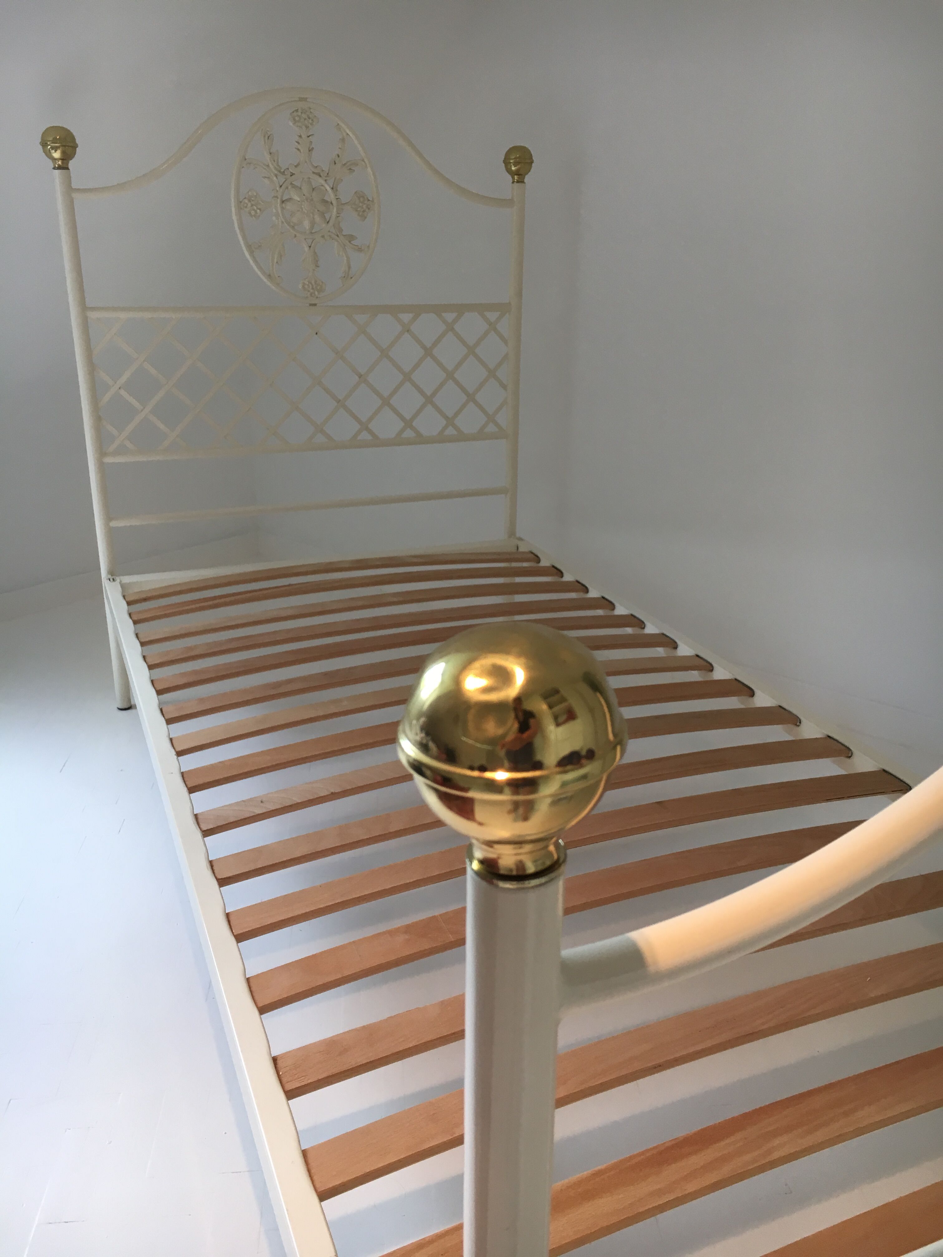 Ivory metal bed