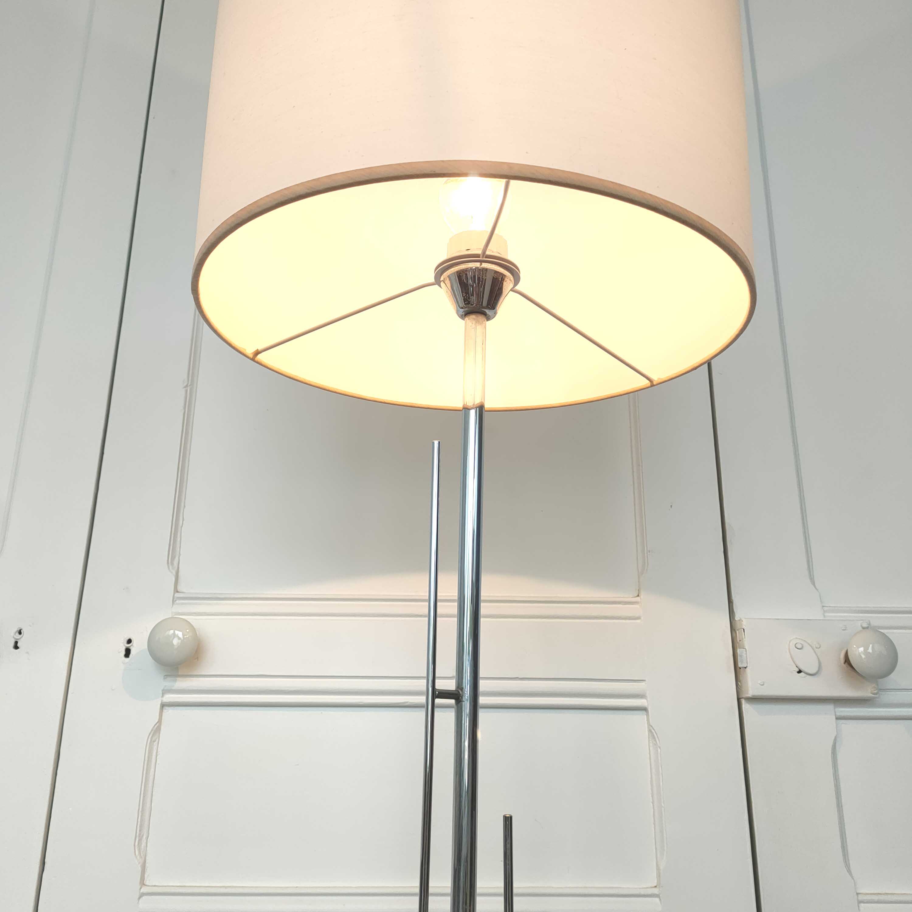 Tripod floor lamp 70s