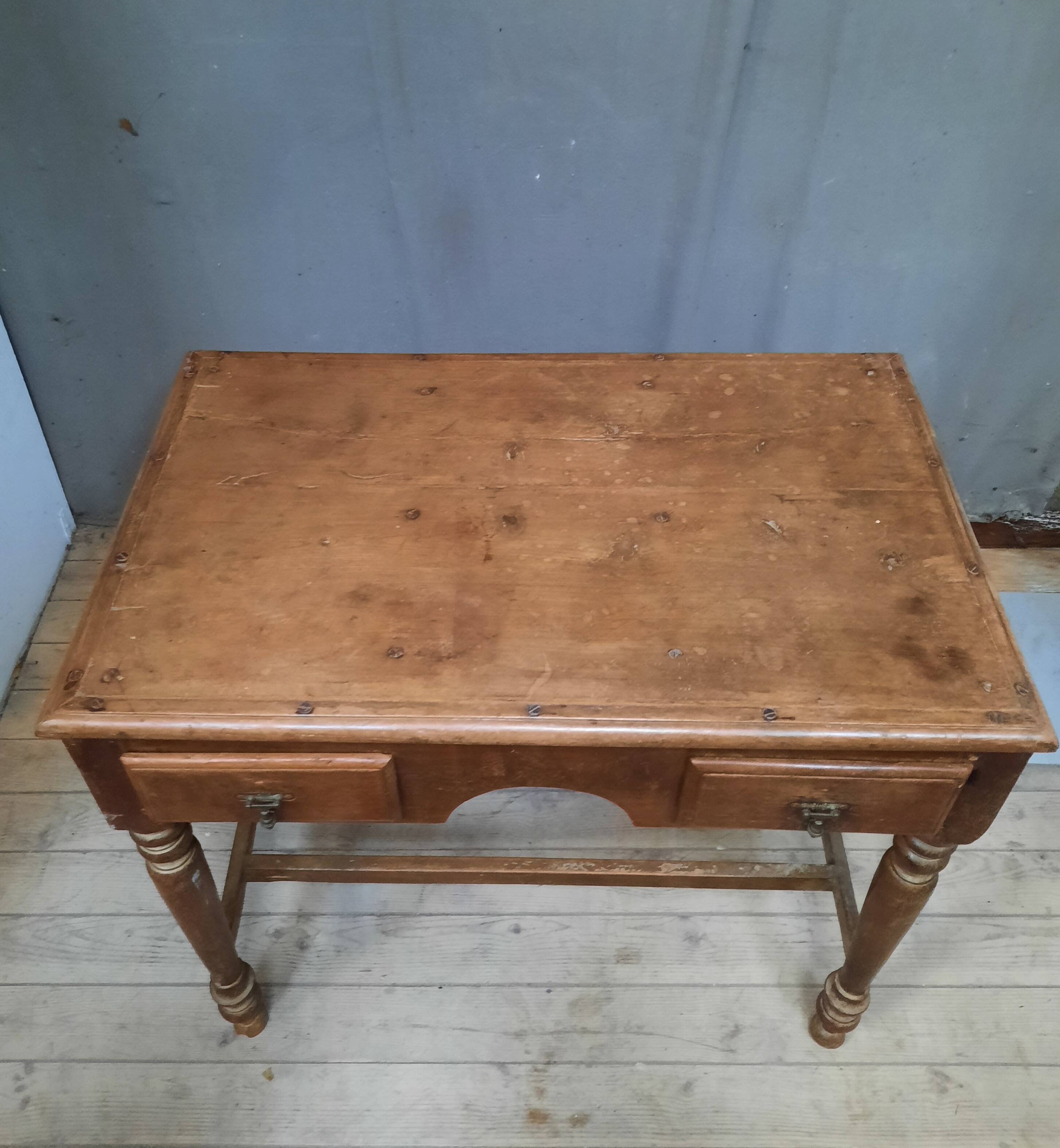 Table burreau rustique à 2 tirroirs
