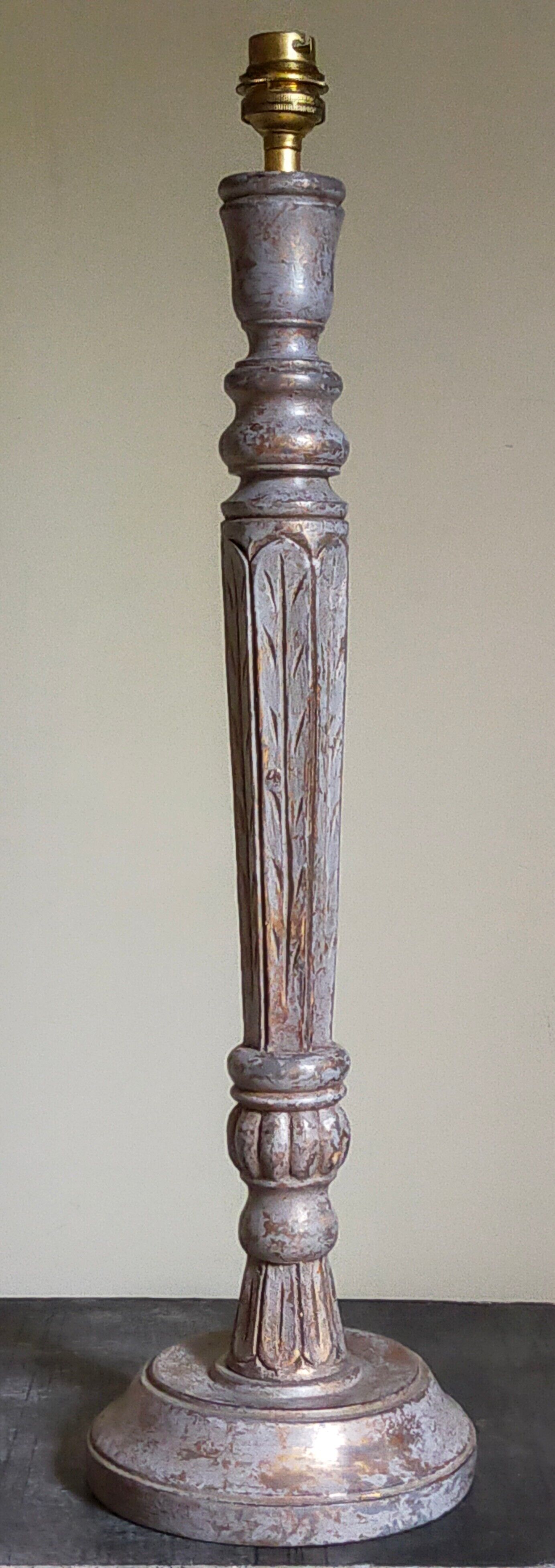 Foot of lamp turned wood carved patina old nineteenth