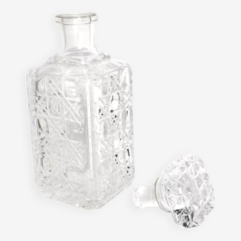 Checkerboard pattern crystal whiskey decanter