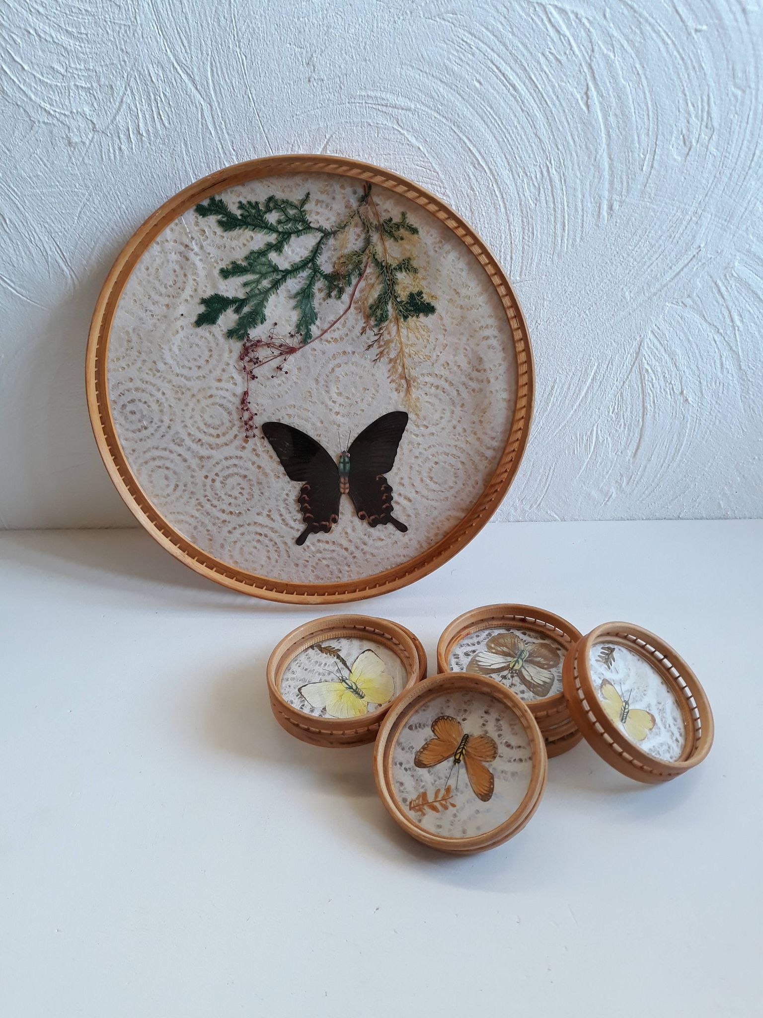 Plateau de service papillon avec sous verres