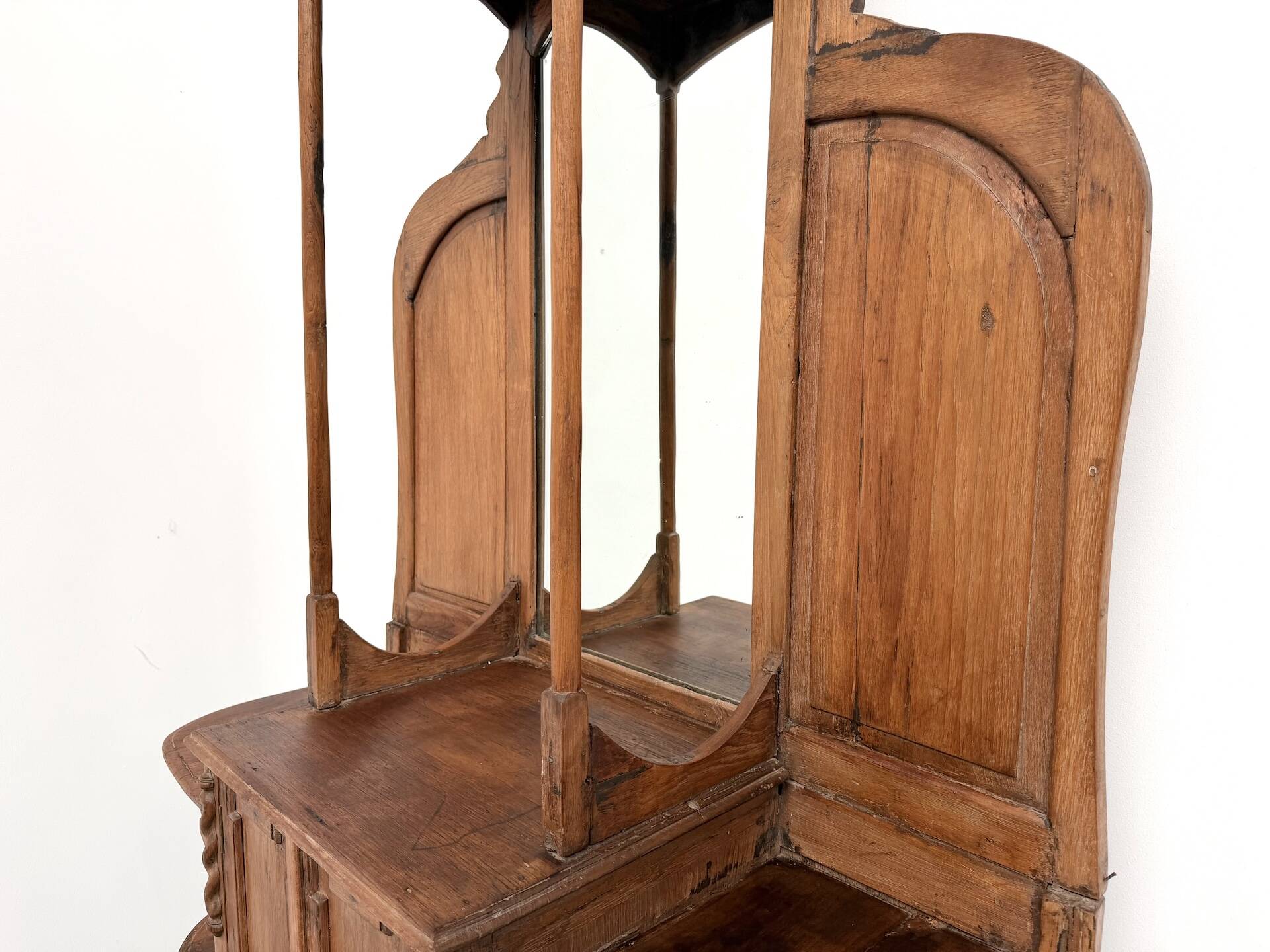 Popular Art cabinet sideboard, 1900
