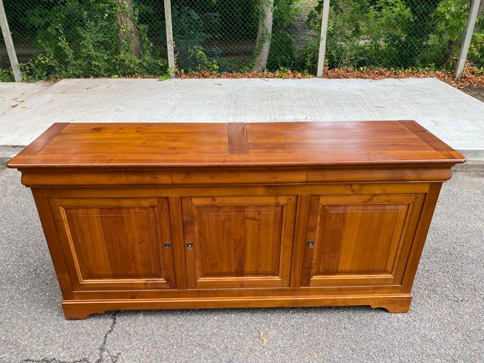 Buffet enfilade merisier massif 3 portes 3 tiroirs Louis Philippe