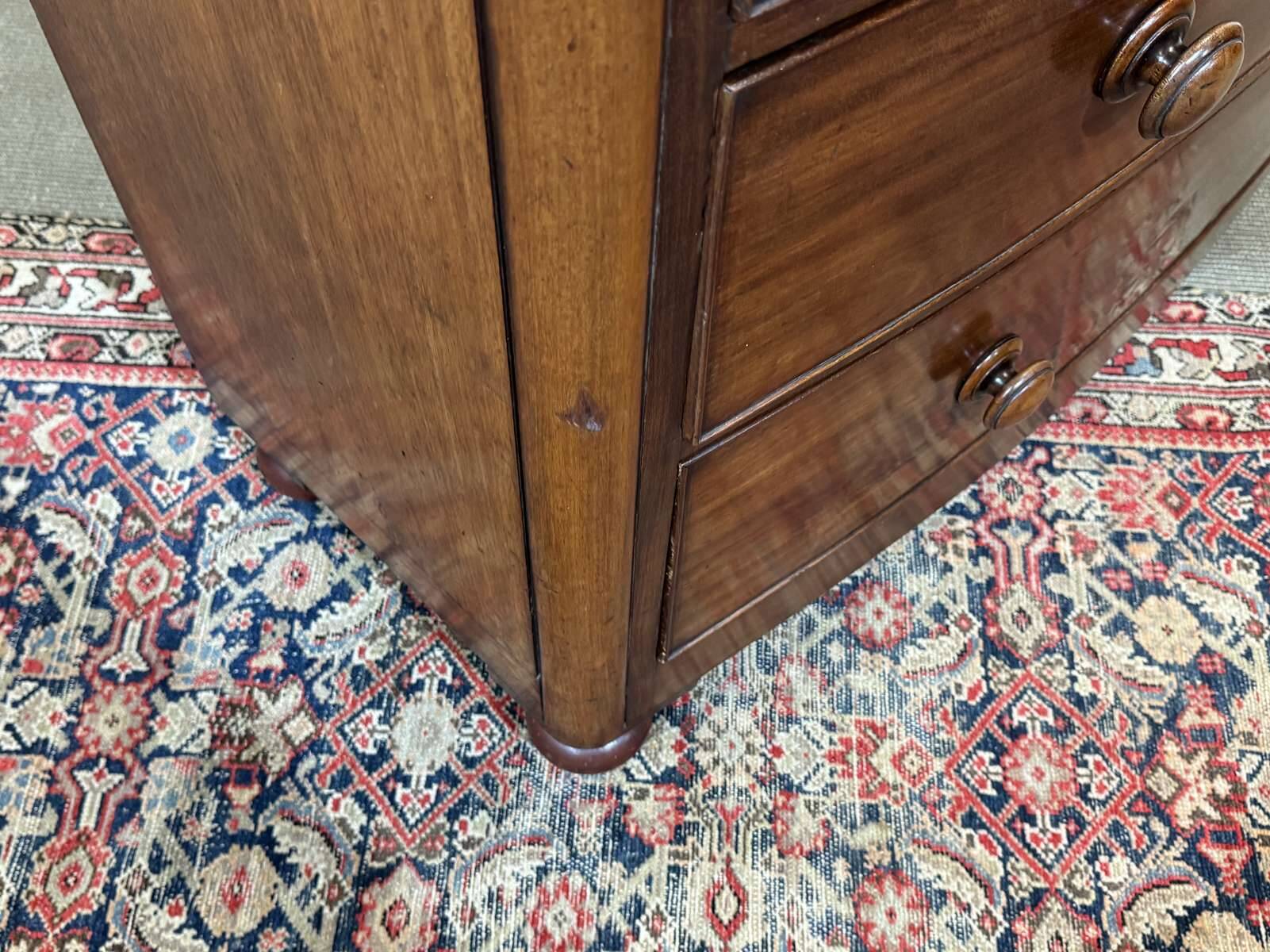 Commode Victorienne anglaise en acajou XIXème