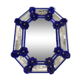Miroir vénitien octogonal bleu floréal sculpté à la main dans le style du verre de murano