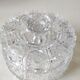 Bonbonnière ronde Cristal Bohème taillé. Motifs étoilés . Diam 15 cm