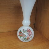Vase in opaline pattern of flowers and rooster