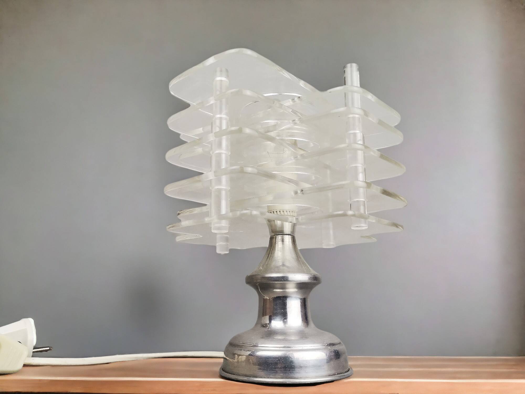 Dutch Century Modern Clear Acrylic Table Lamp, 1960s