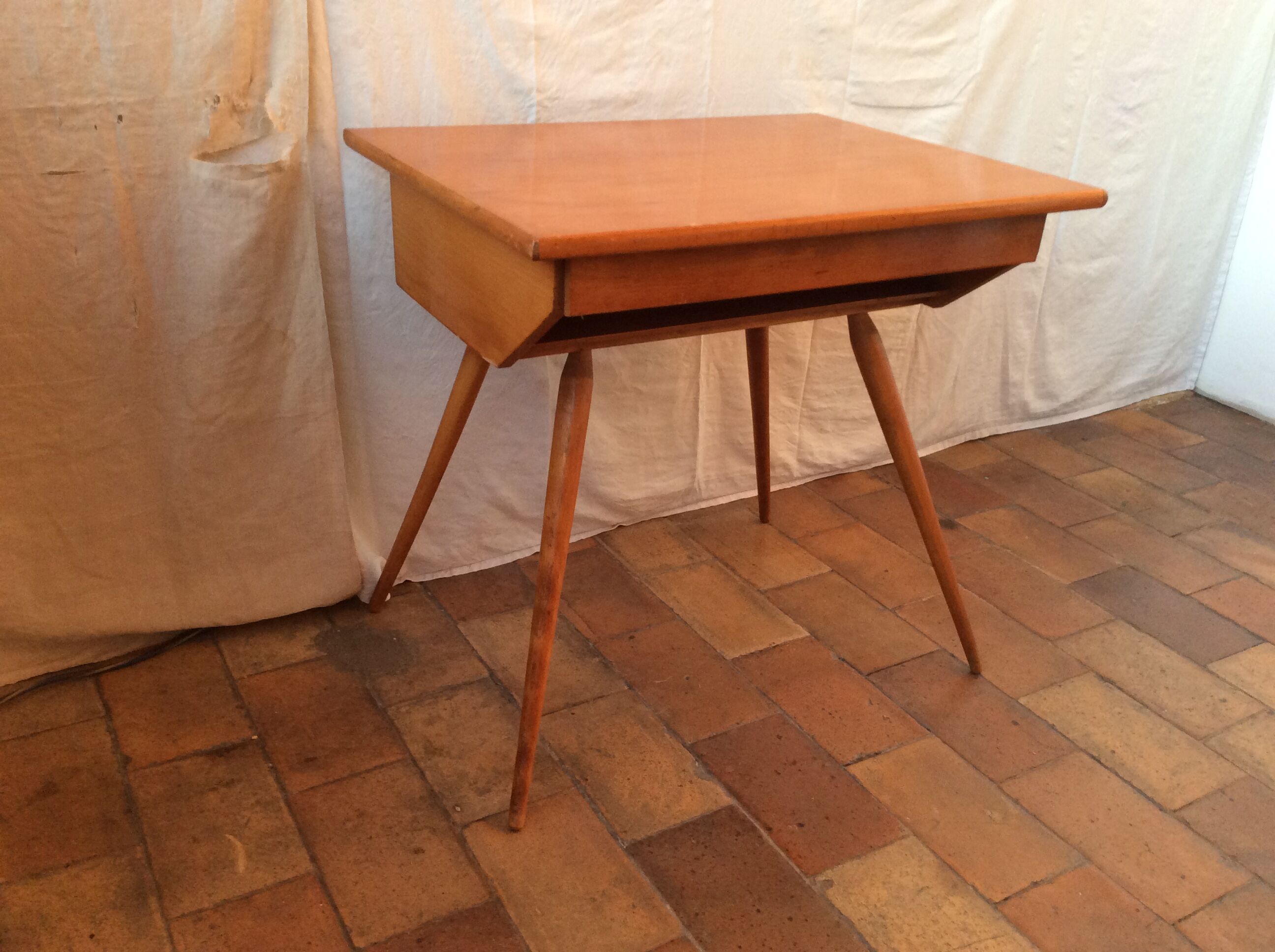 Vintage scandinavian office