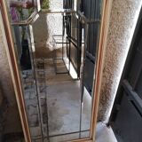 Mirror with 9 beveled facets