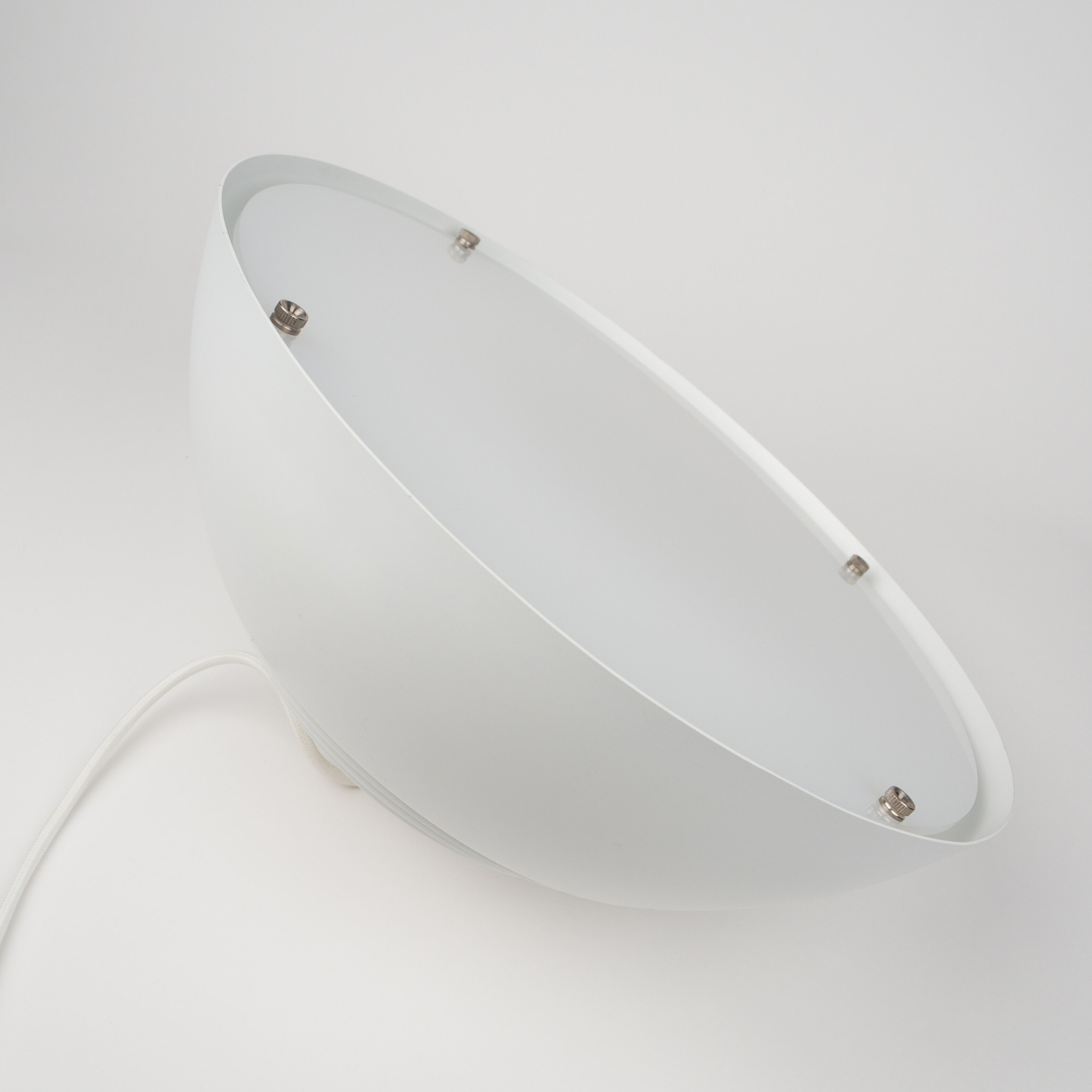 Suspension danoise AJ Royal 370 par Arne Jacobsen, Louis Poulsen, 1960