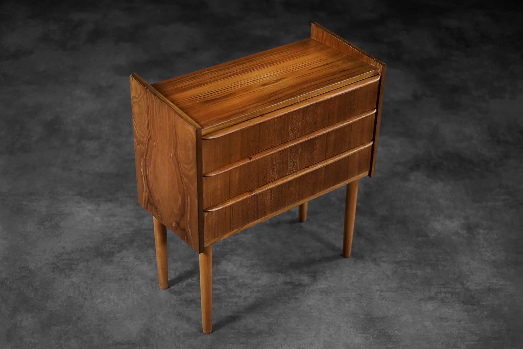 Commode classique en teck scandinave danoise moderne du milieu du siècle, années 1960
