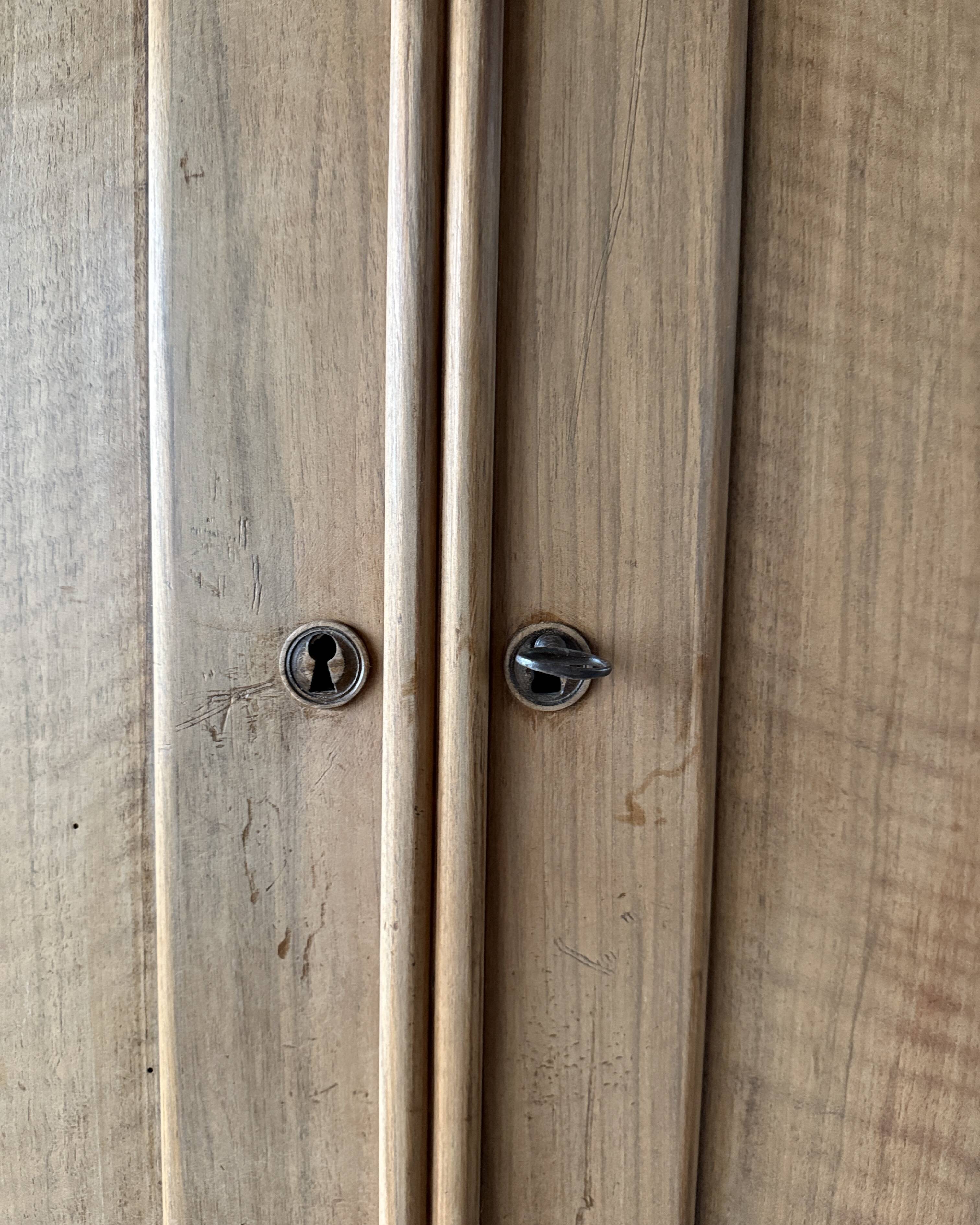 Large wedding wardrobe (renovated)