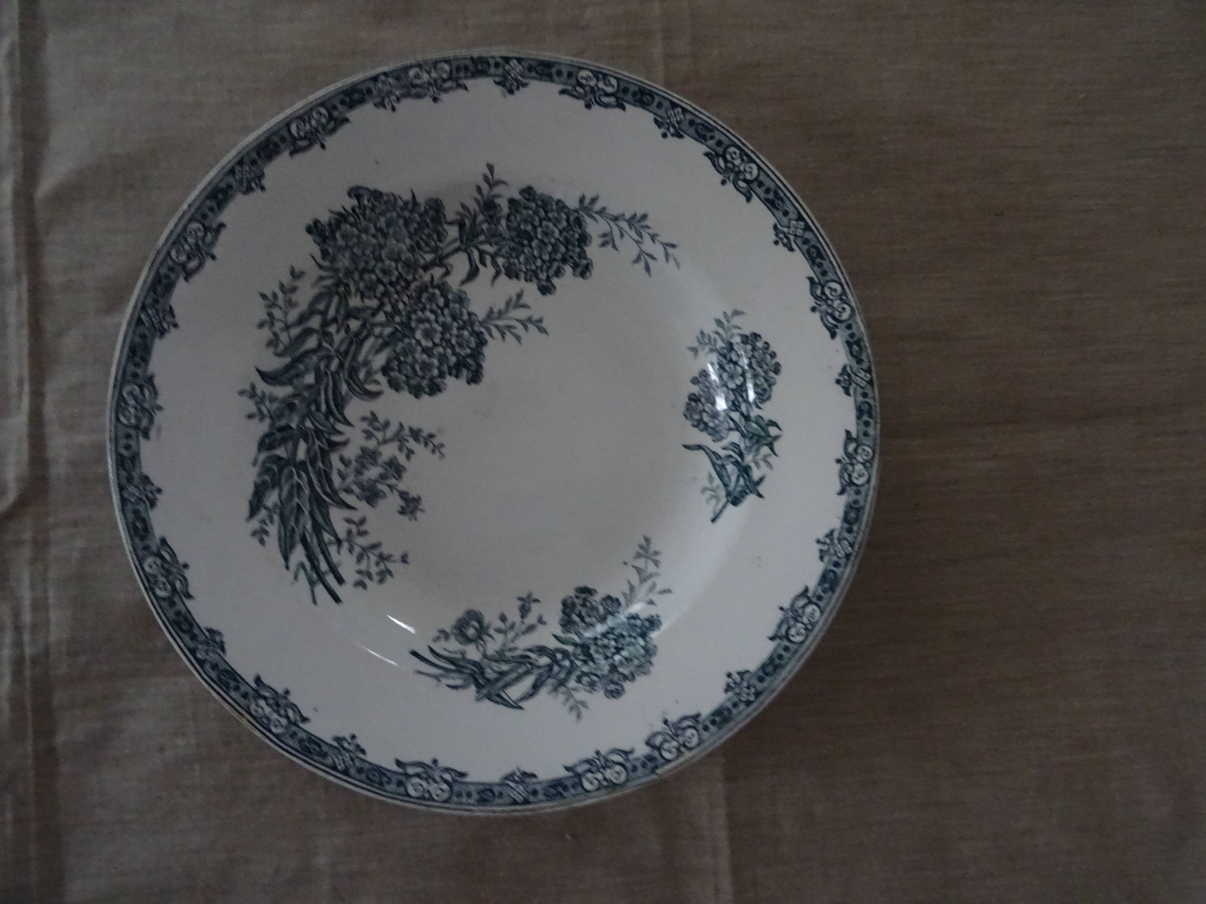Old faience plate old St Amand decoration Daisy blue flowers