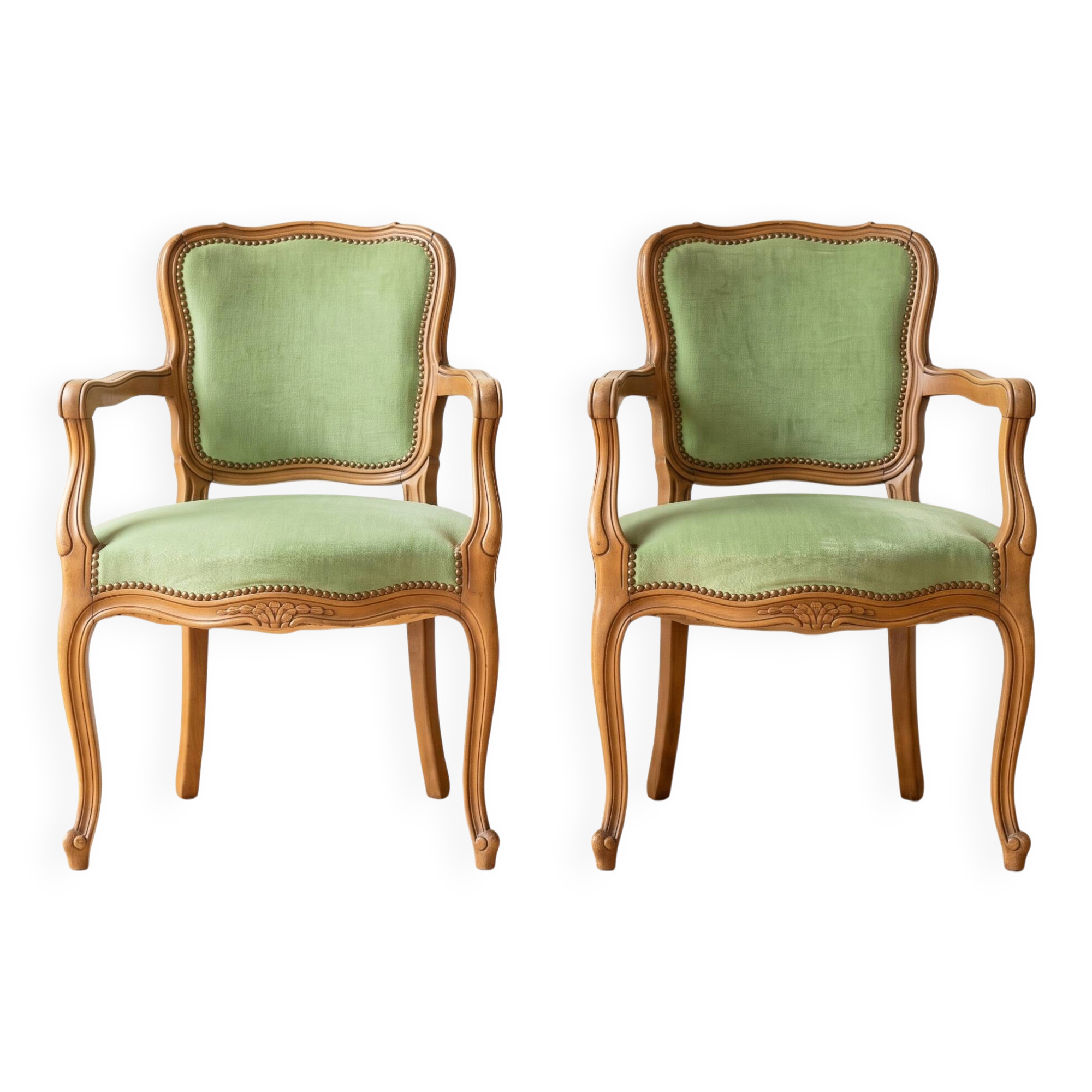 Set of 4 Louis XV style cabriolet armchairs in green fabric.