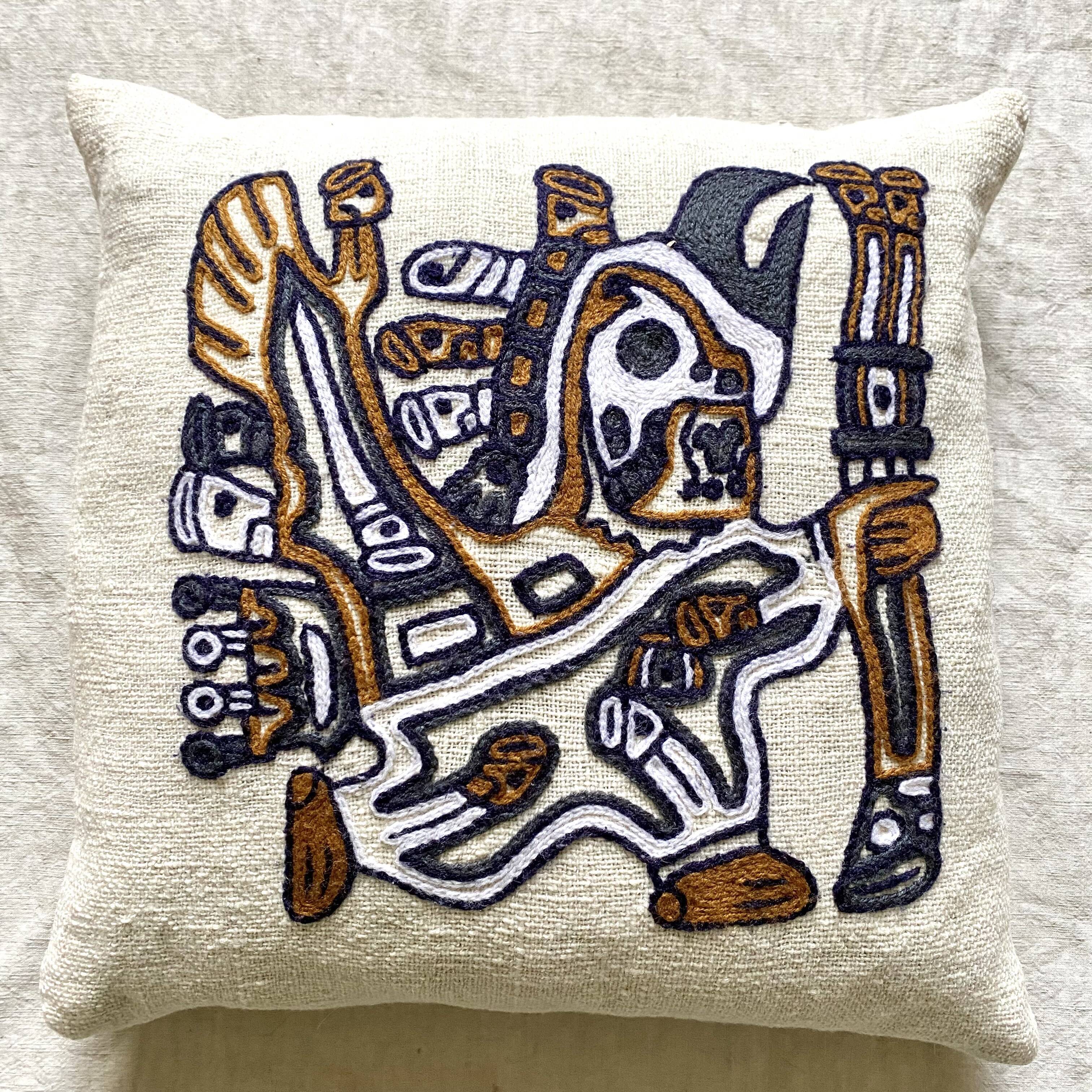 Coussin vintage brodé