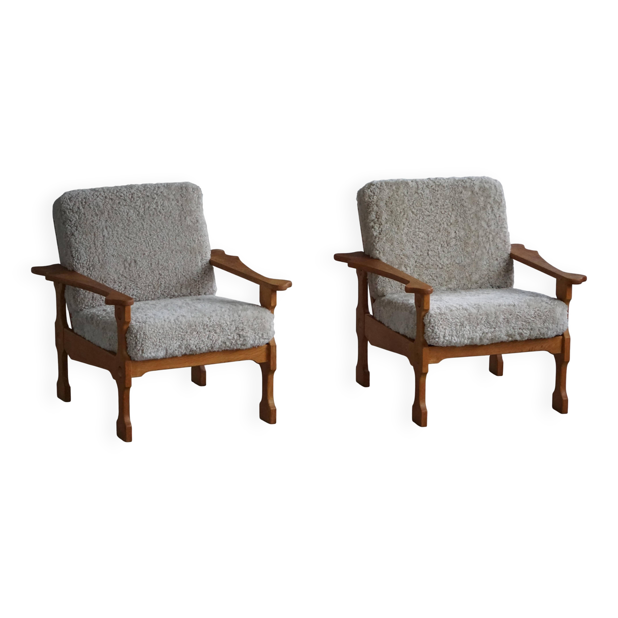 Modern Danish, Pair of Lounge Armchairs in Oak and Lambswool, Henning Kjærnulf, 1960s