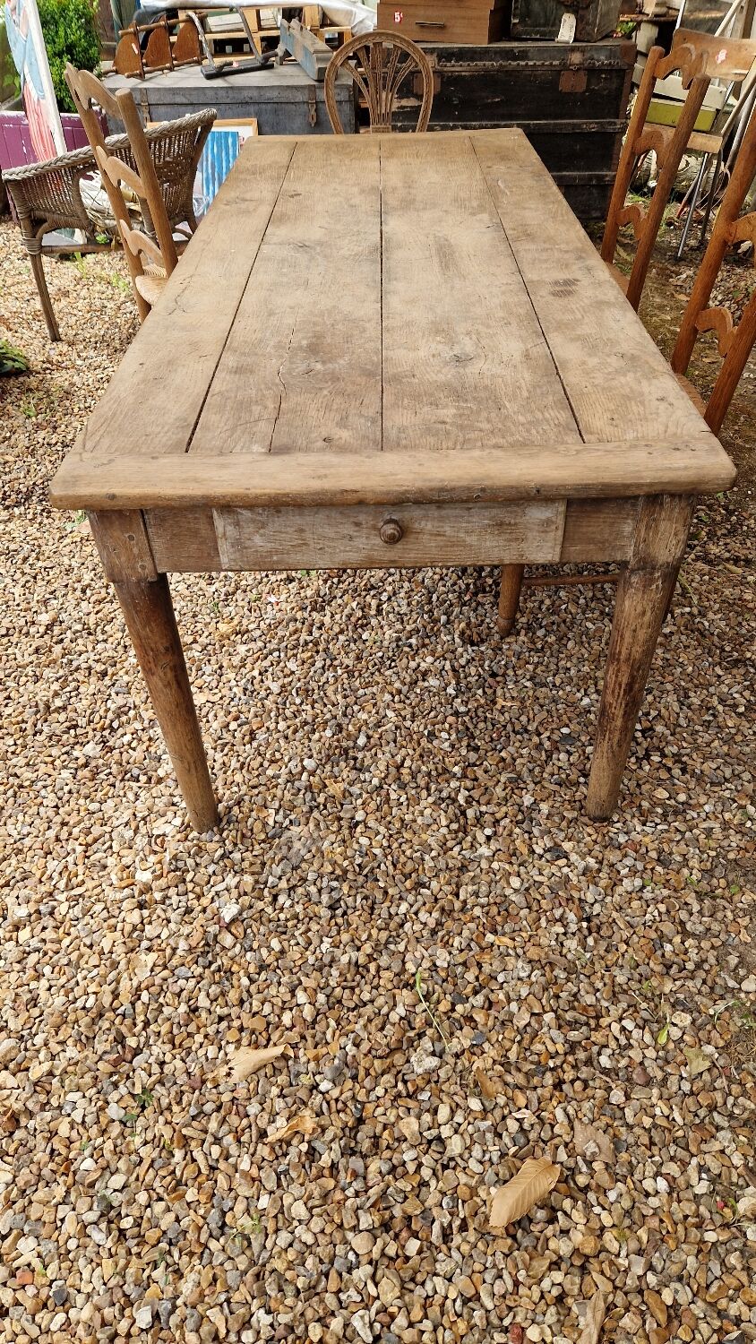 Chene farmhouse table