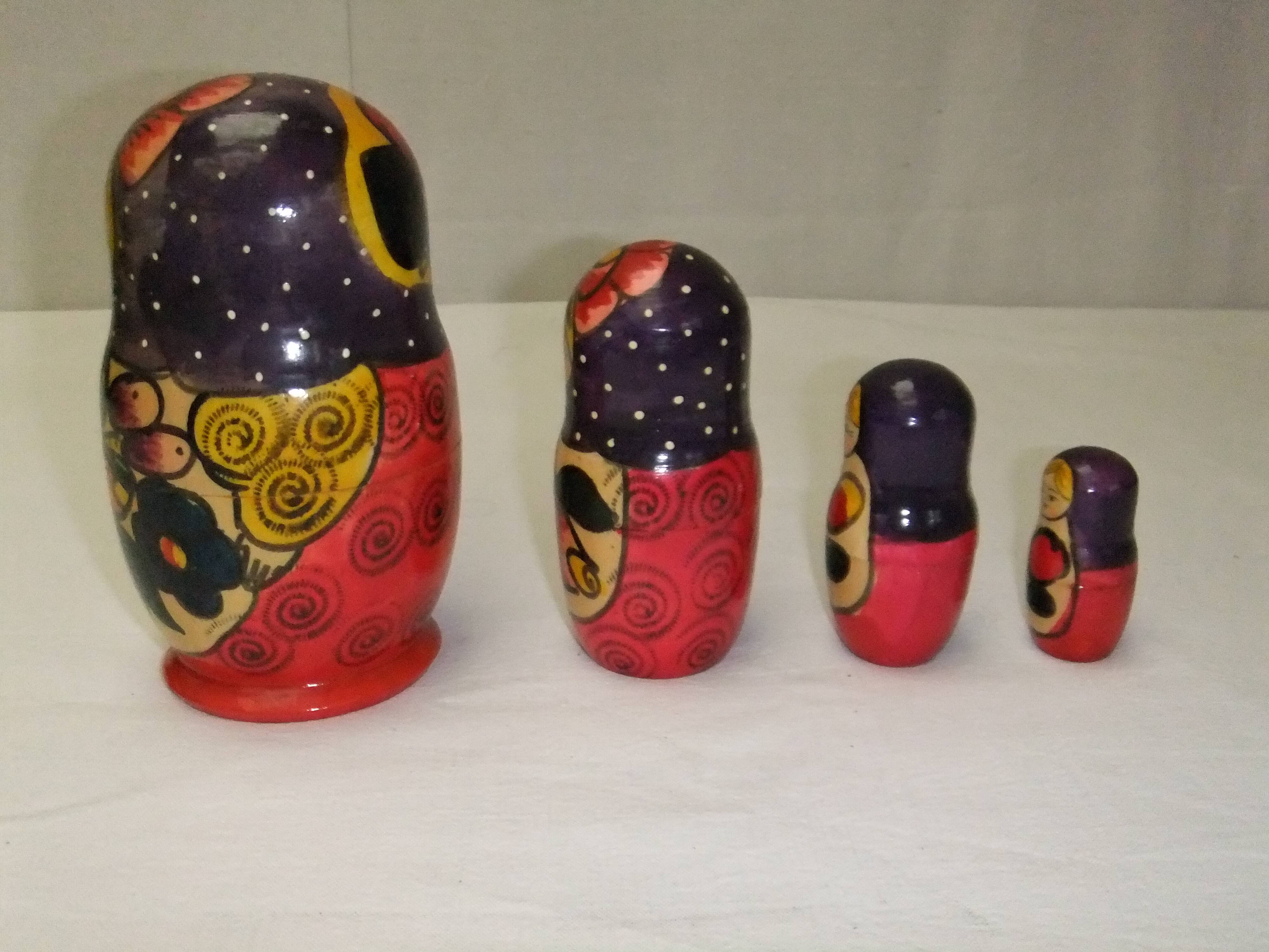 Poupees russes en bois matriochka decor de fleurs