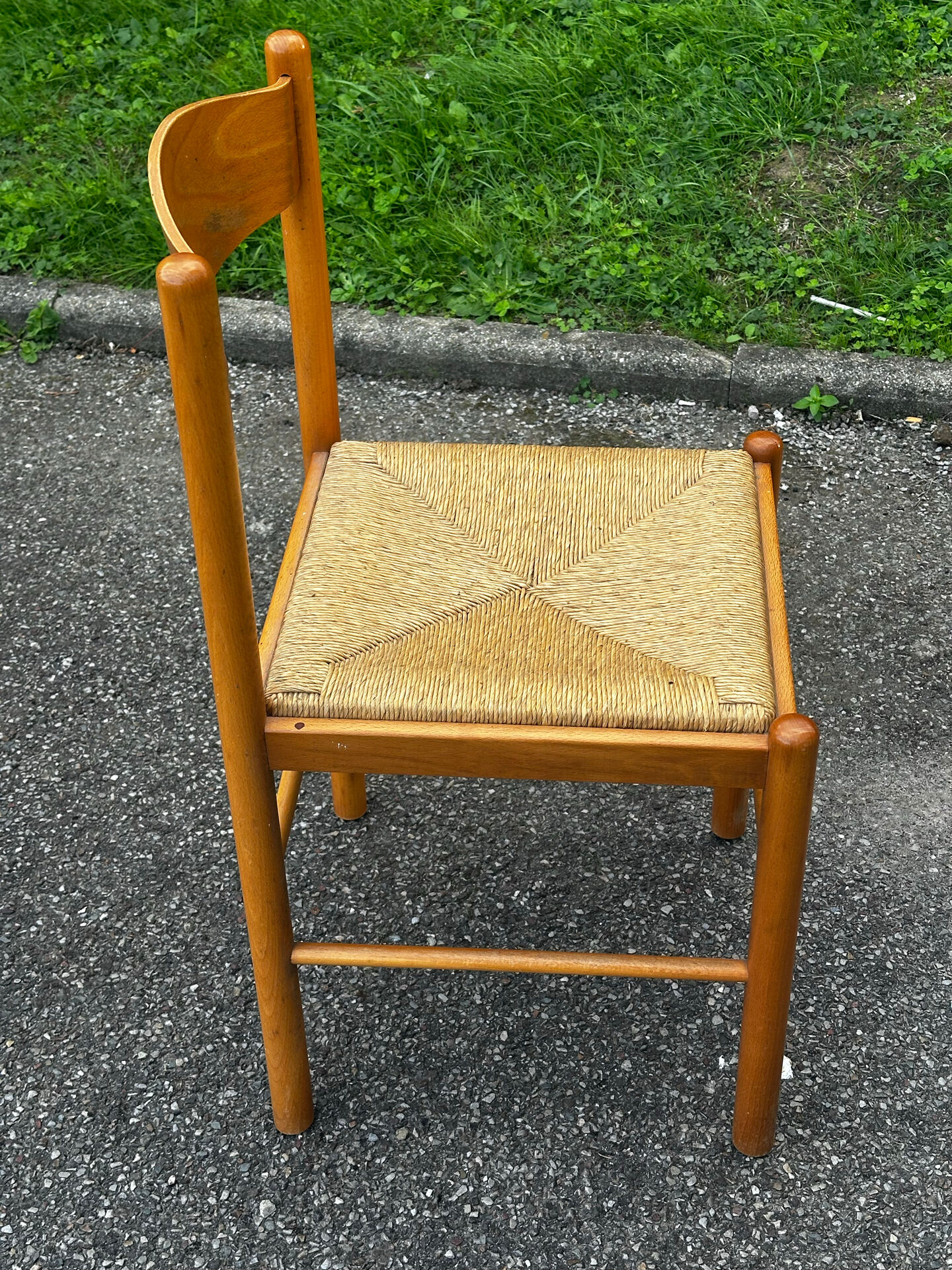 Paire de chaises en bois et paille – années 50-60