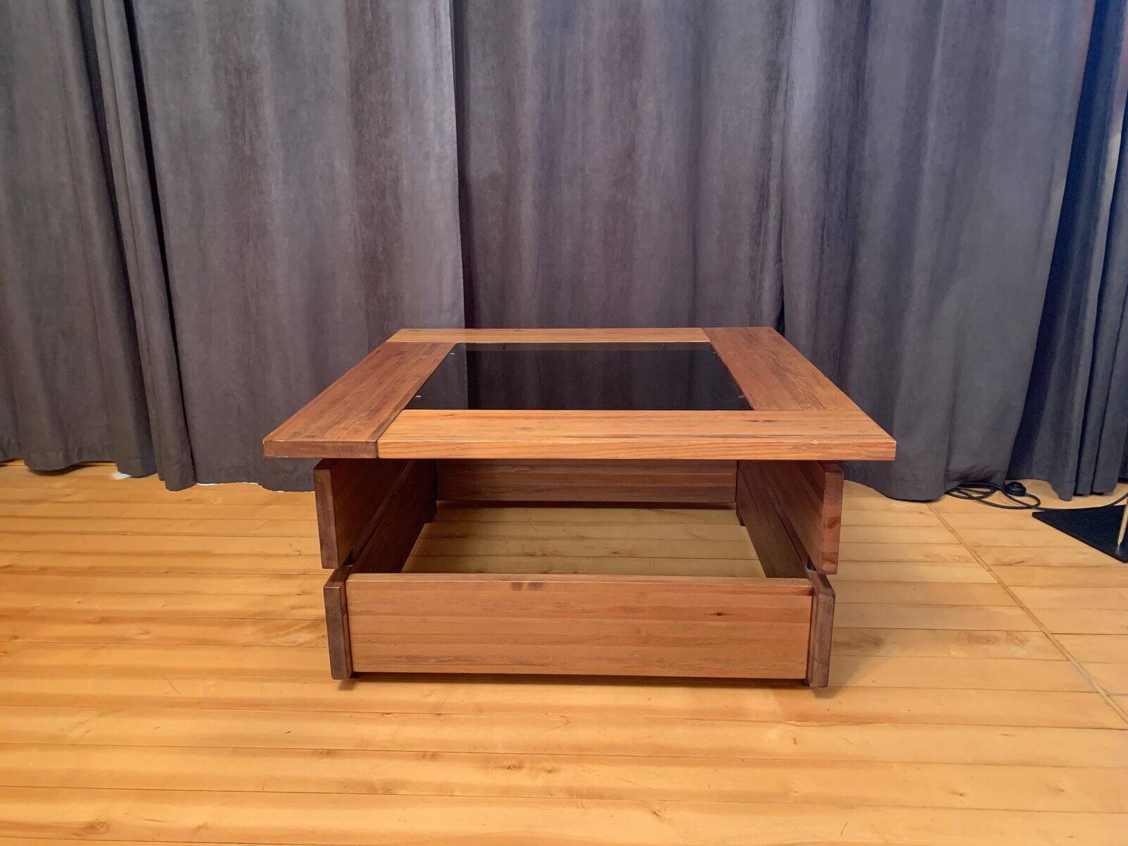 Table basse par Hämeen Kalustaja, Finlande, années 1970