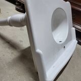 Old hidra porcelain sink