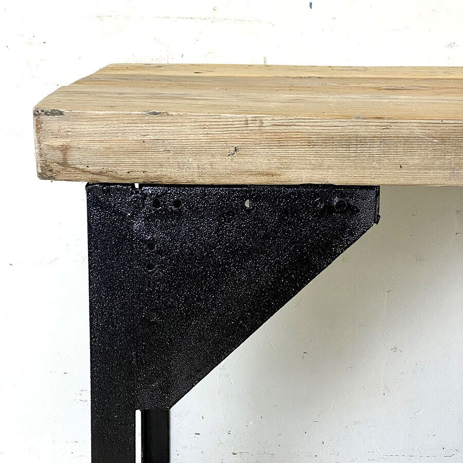 Industrial workbench