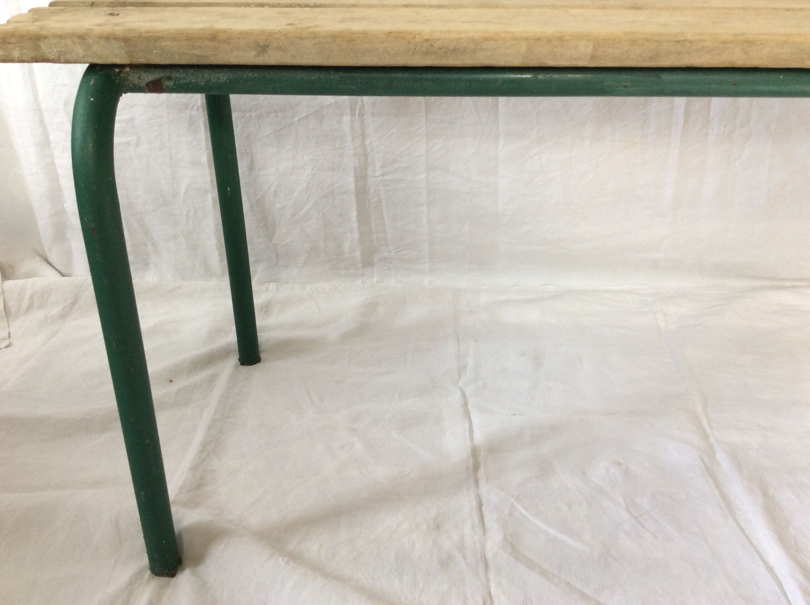 Banc d'école vintage