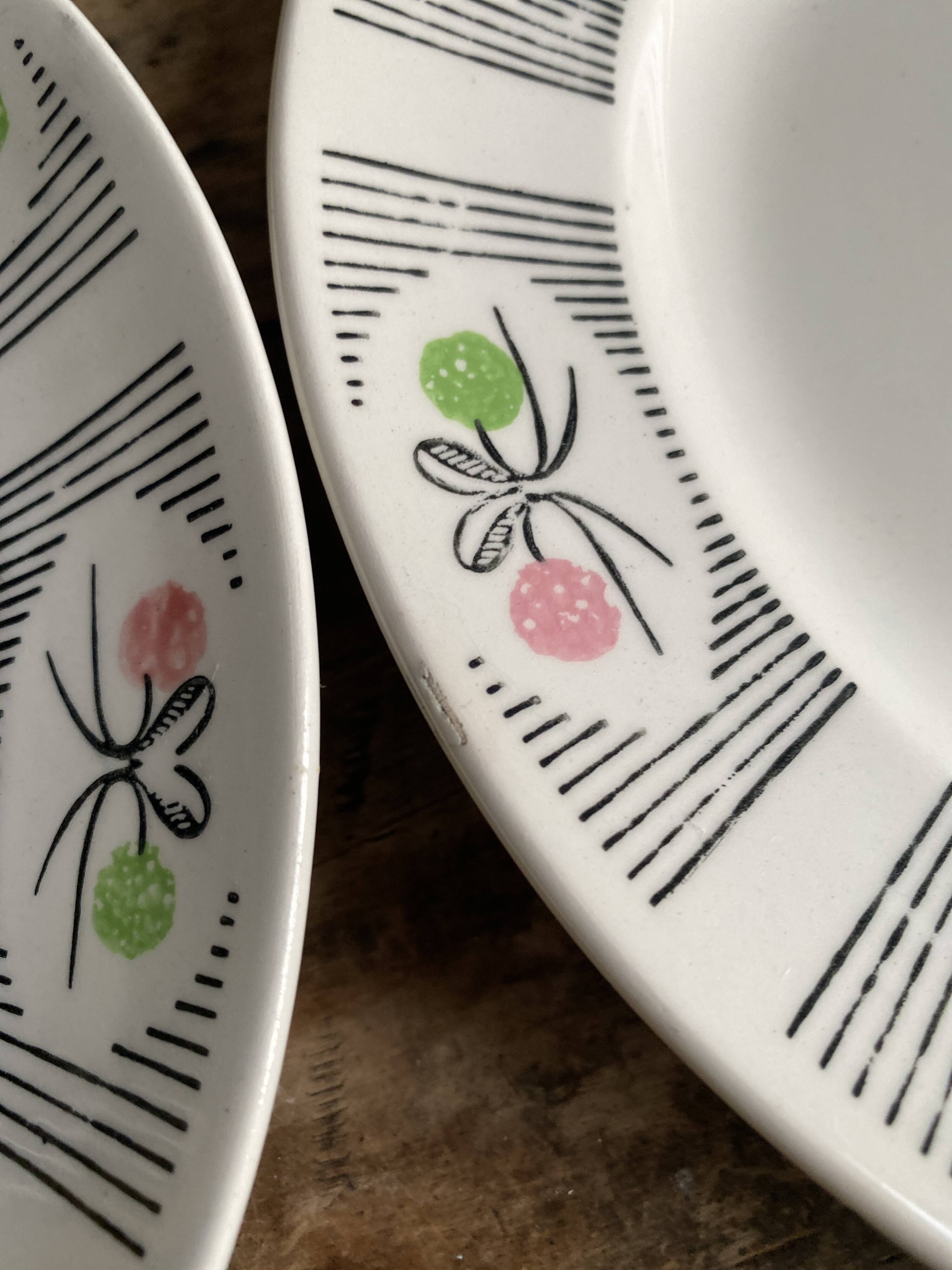 Set of 6 vintage plates Gien France - Model Marie-José