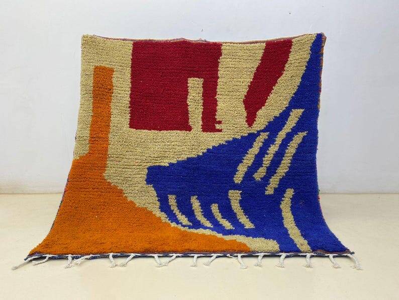 Traditional handcrafted Berber rug, size 140 x 260 cm