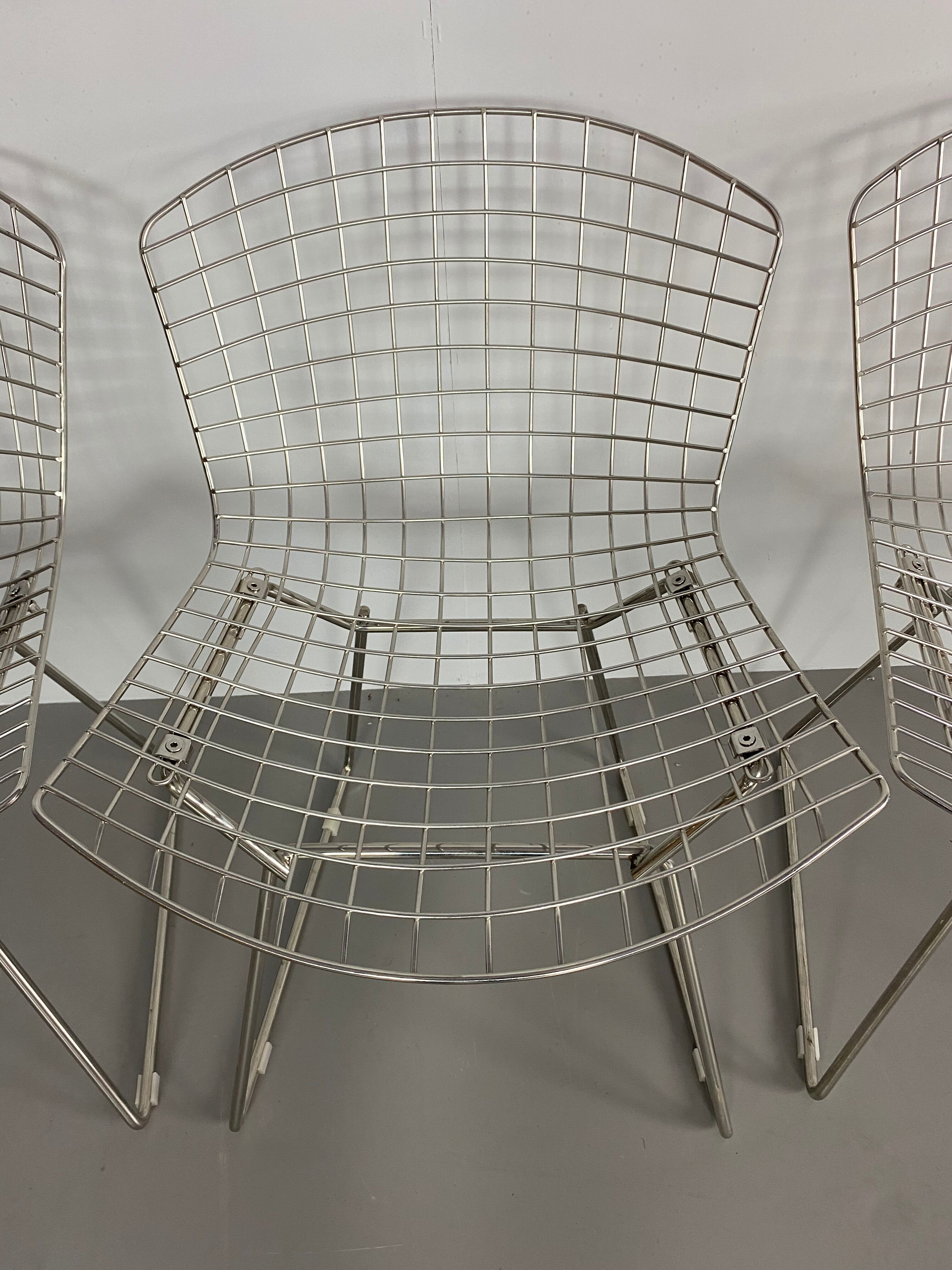 Lot de 4 chaises d'Harry Bertoia éditées par Knoll