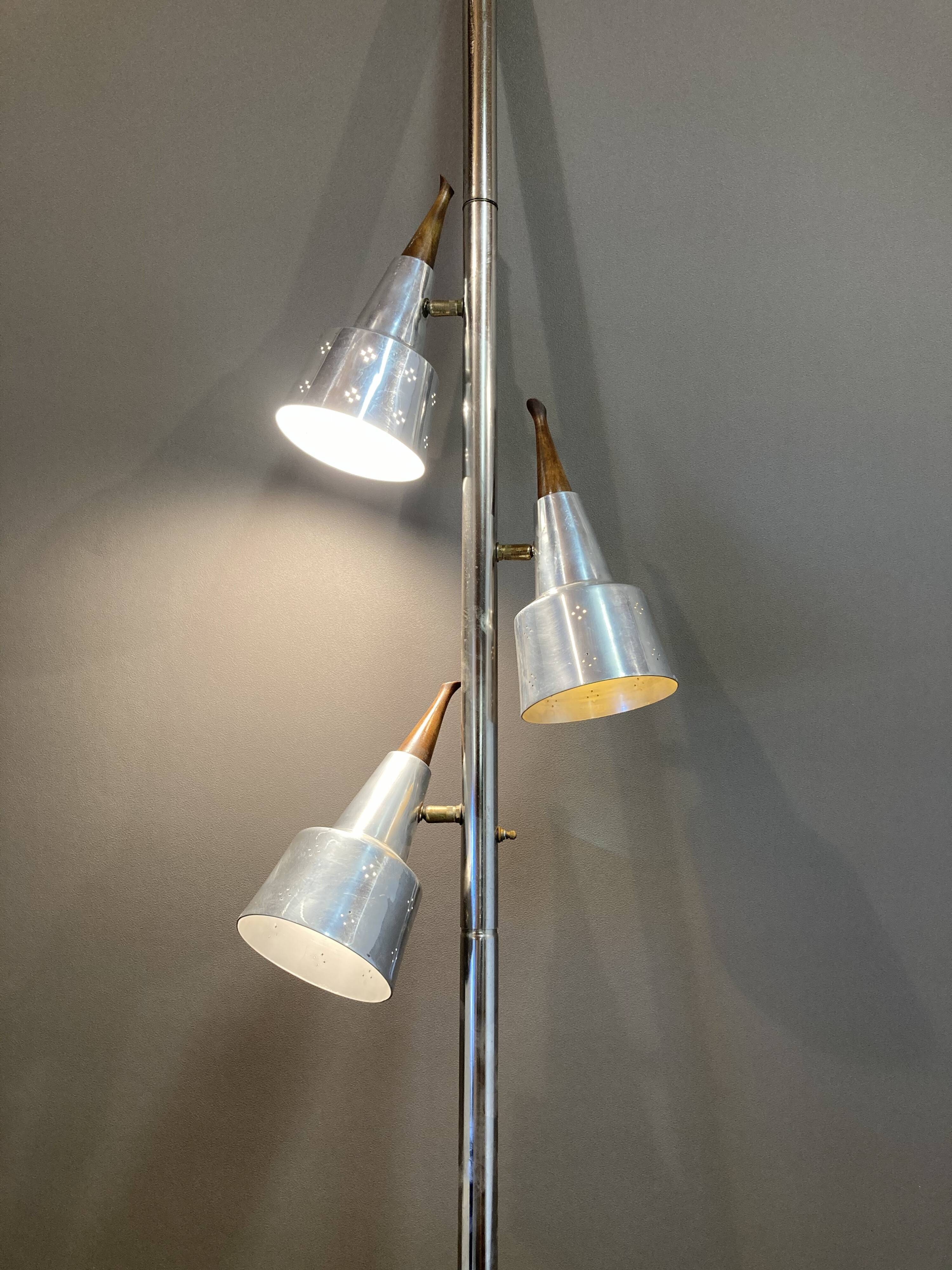 American lamppost 1950