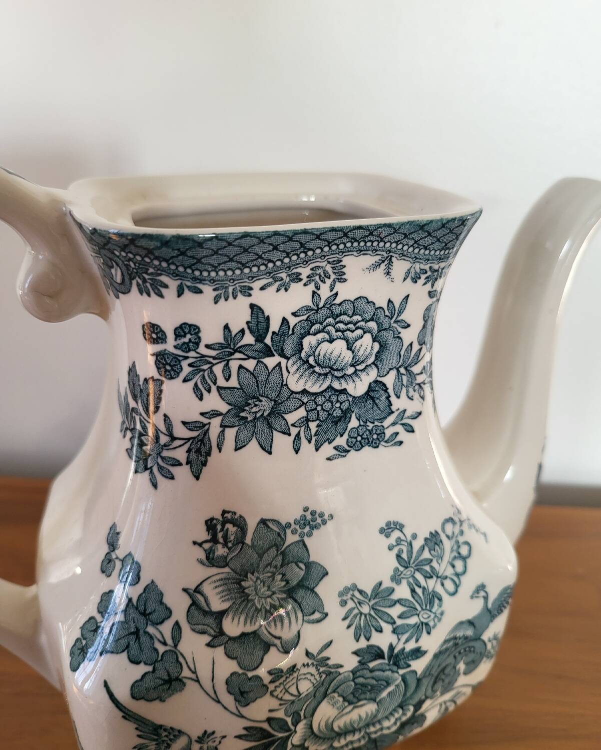 Verseuse théière en faïence anglaise enoch wedgwood tunstall