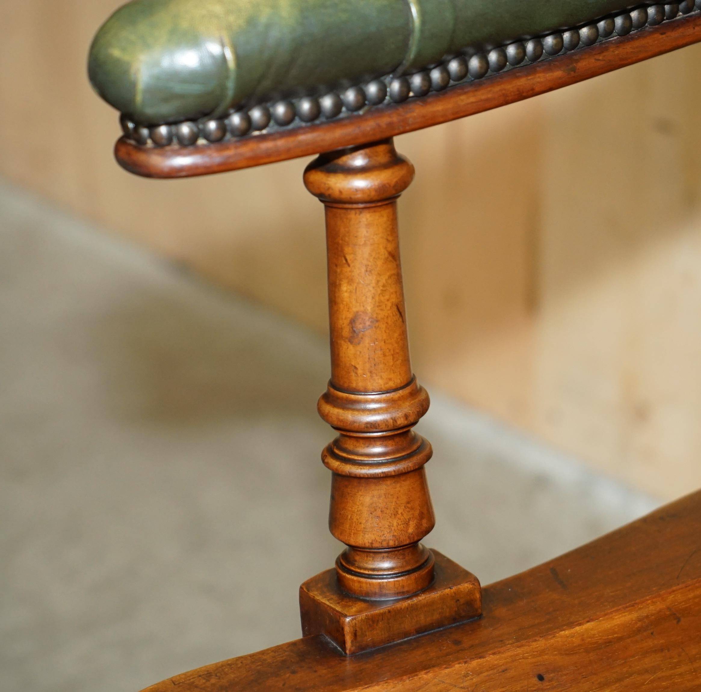 Victorian captain's chair in mahogany and leather