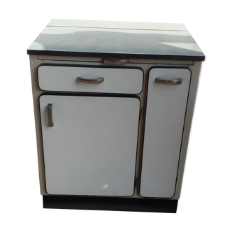 Formica kitchen furniture