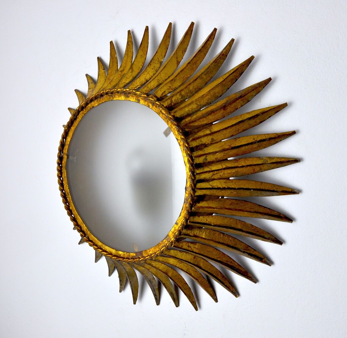 Applique soleil par Ferro Arte, métal et feuille d'or, espagne, 1960