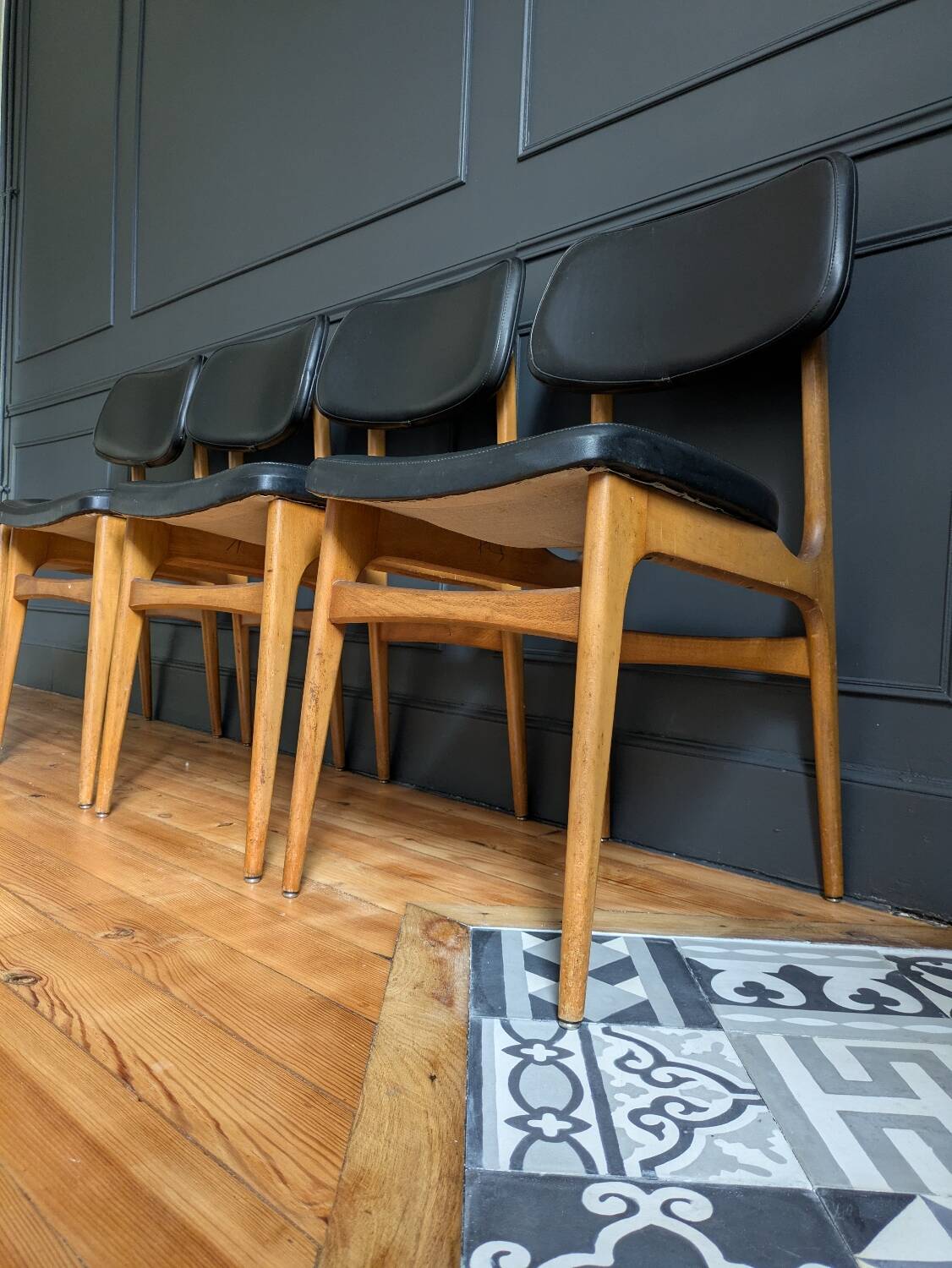 Set of Stella chairs