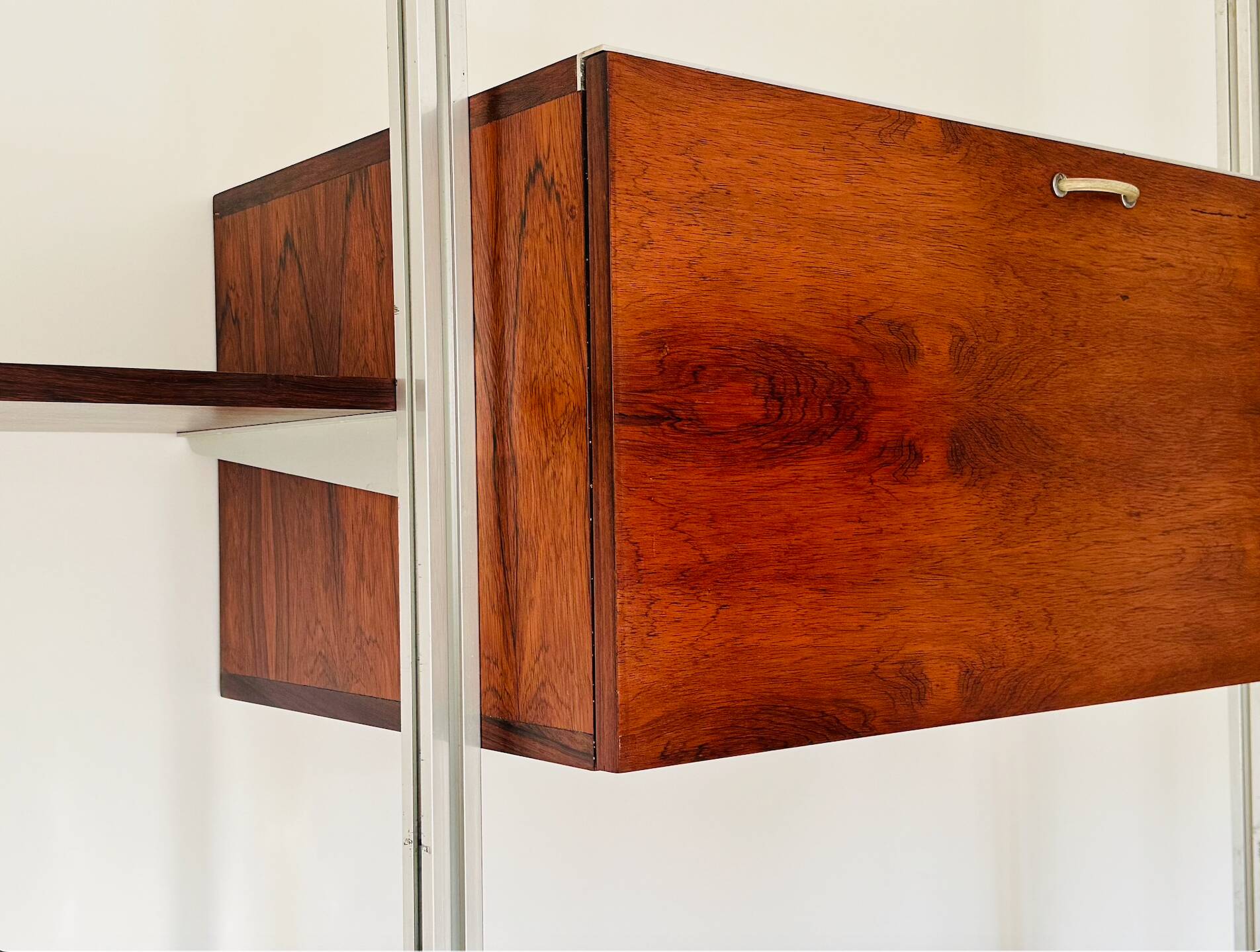 Modular bookshelf George Nelson & Associates OMNI system