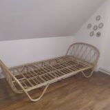 Rattan basket bed