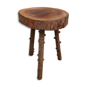 tabouret tripode brutaliste