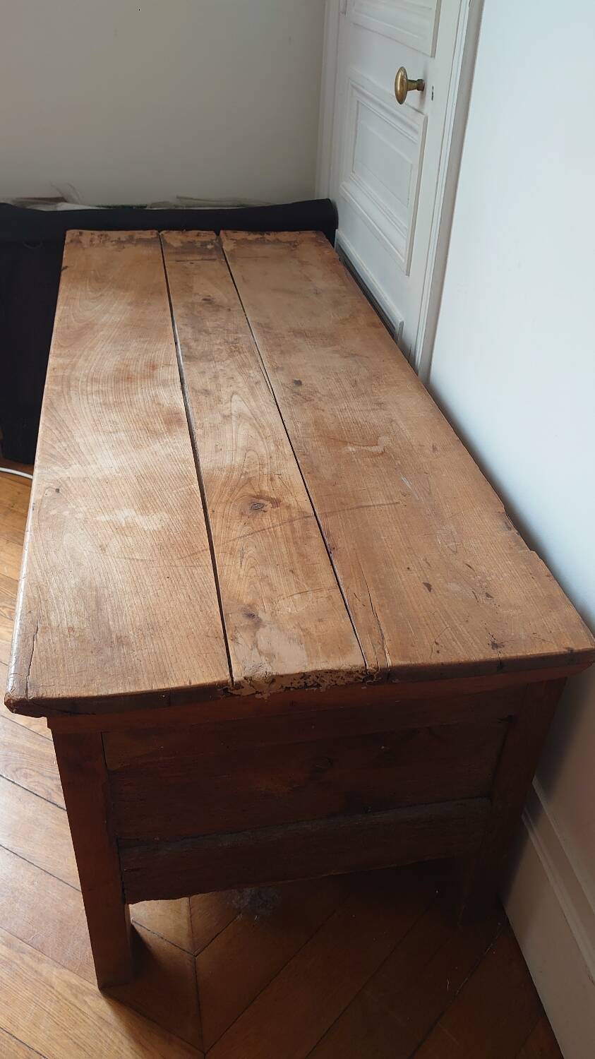 Chest / box