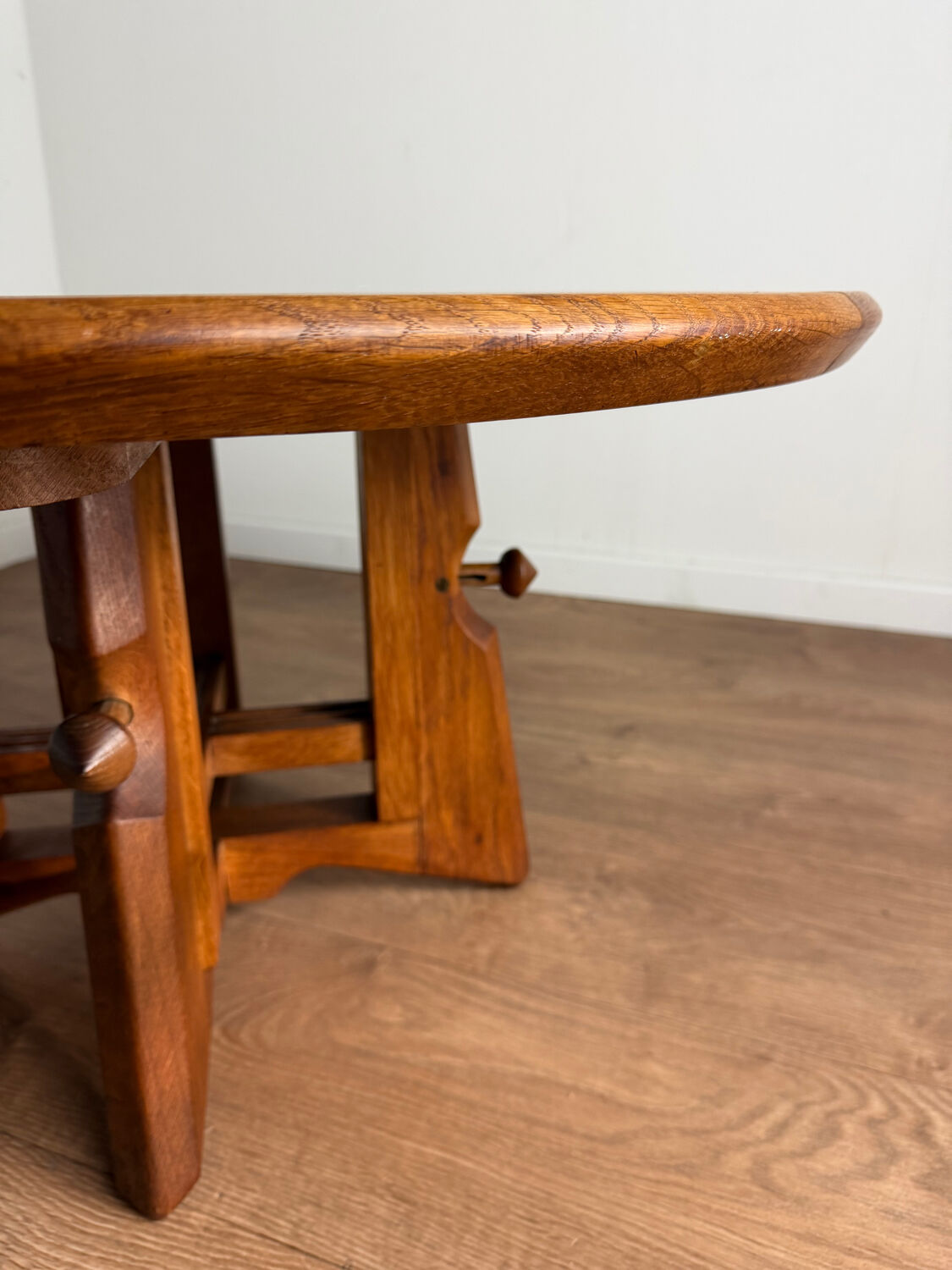 Height-adjustable table in oak and ceramic – Guillerme & Chambron, France