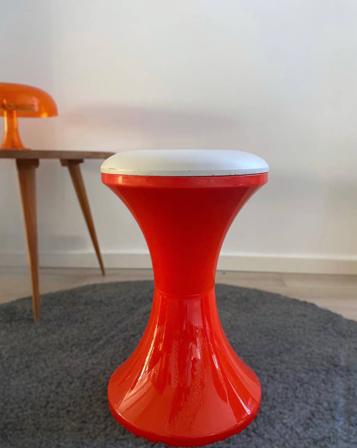 Tabouret tam tam rouge orange vintage