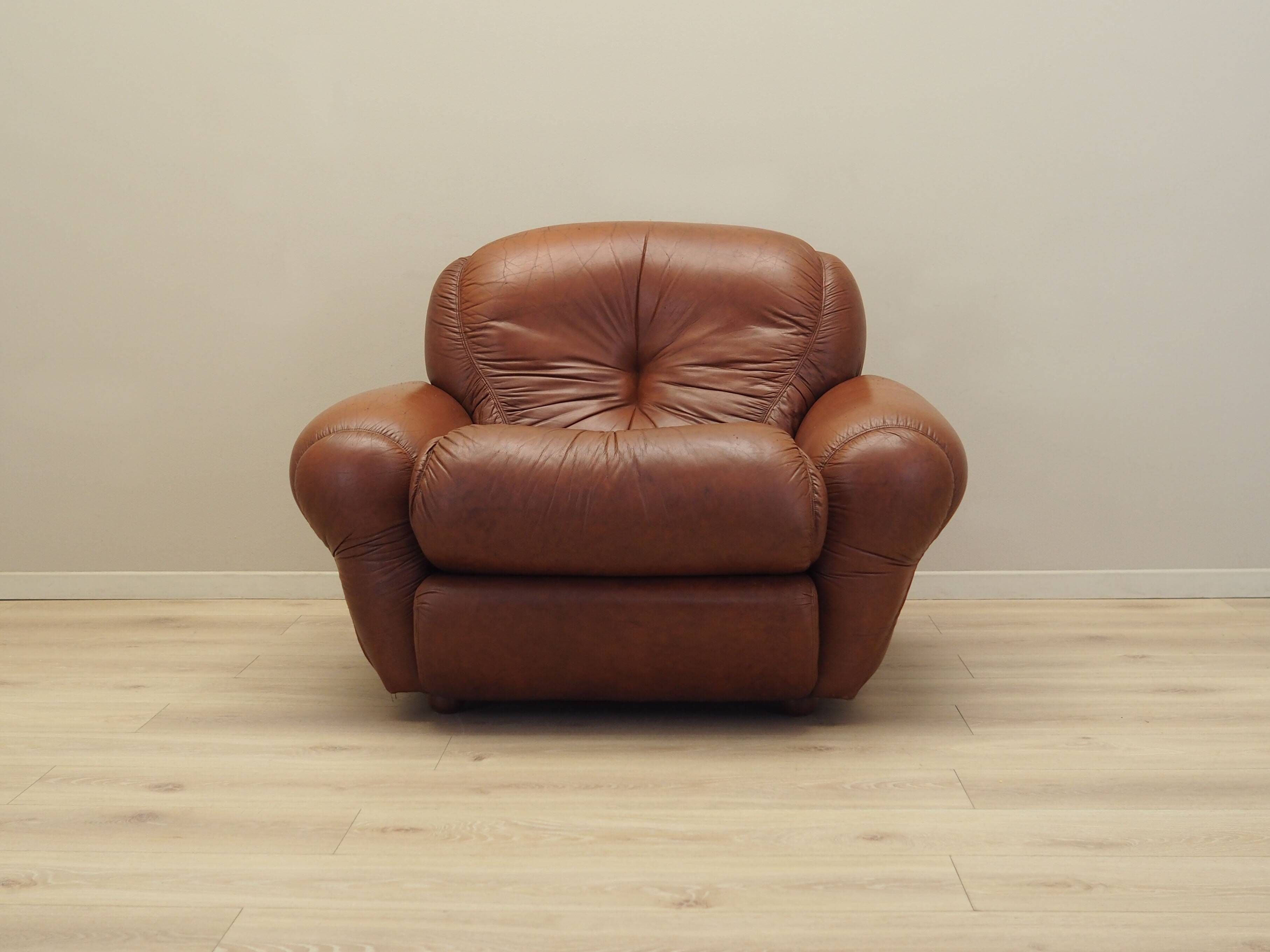 Brown armchair, Italian design, 1970s, production: Italy
