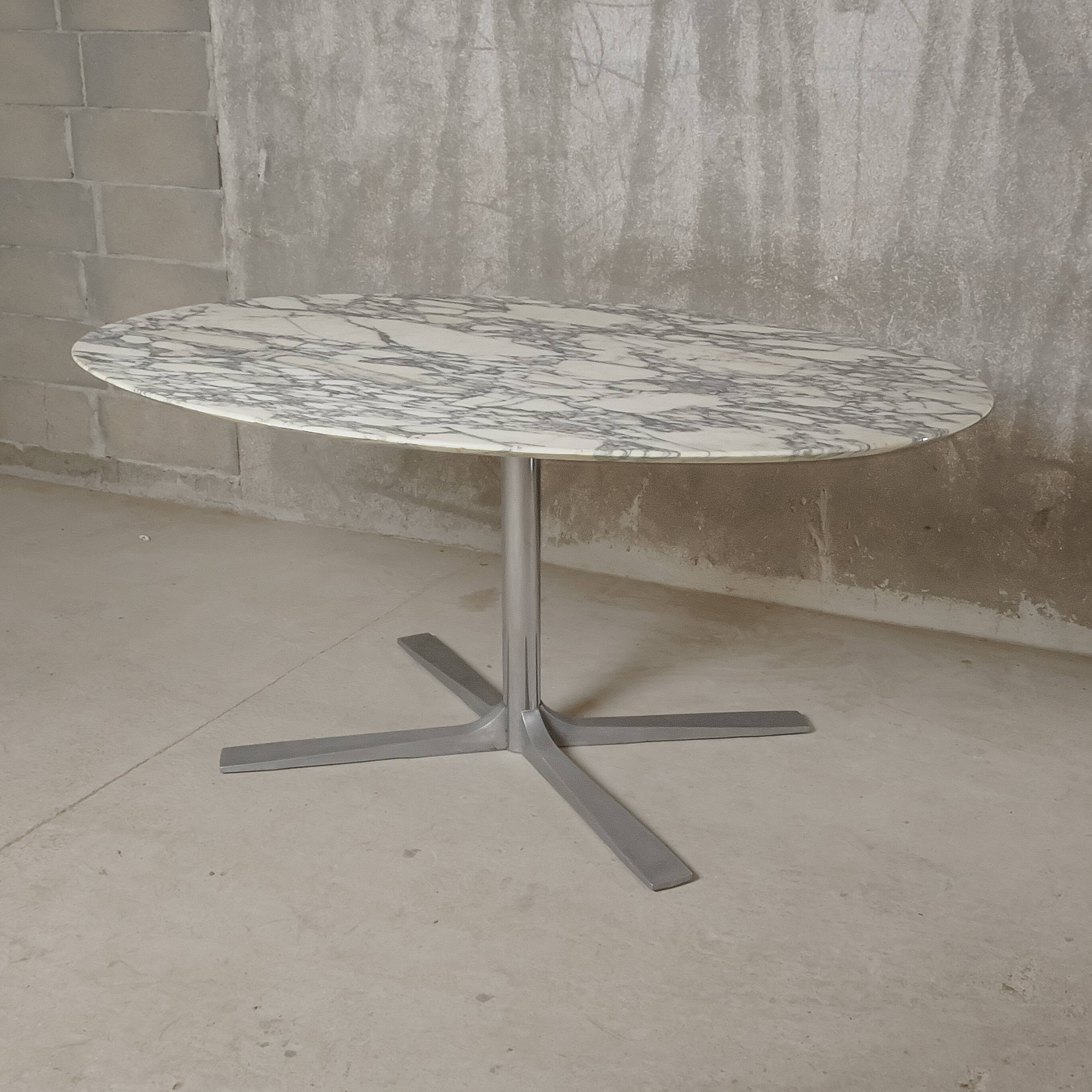 c. 1970 - Dining table in marble and chromed steel/cast aluminum - France